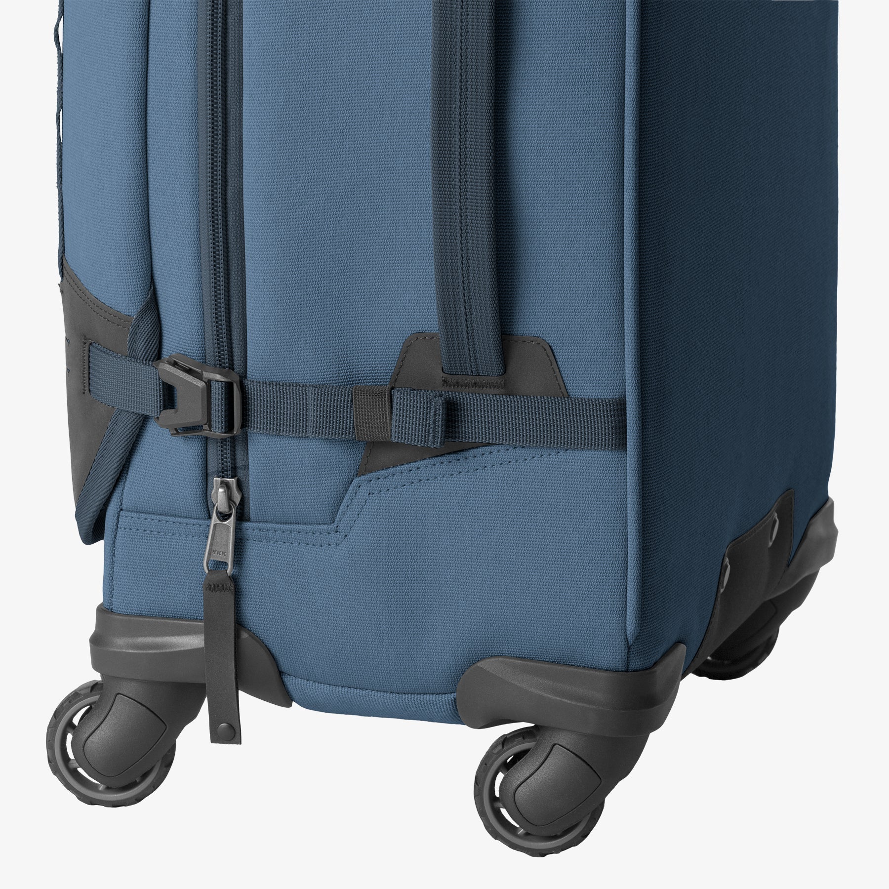 Eagle Creek Gear Warrior XE 4-Wheel 23"/45L Carry-On Luggage in Blue Jay — angle view 3