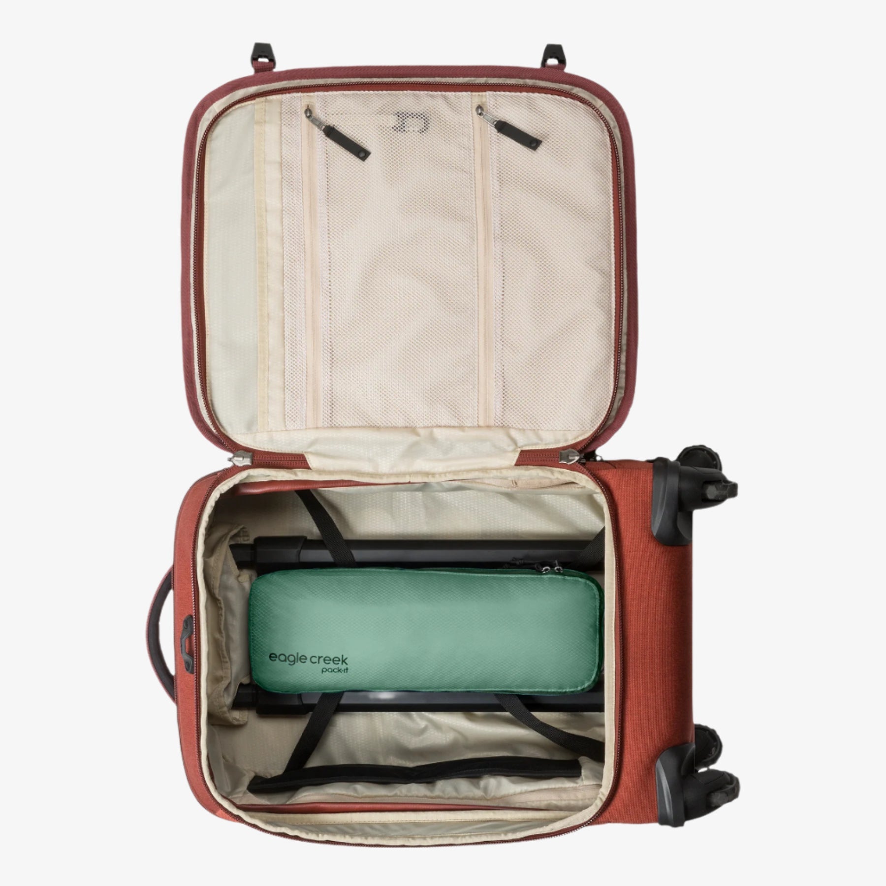 Eagle Creek Pack-It Isolate Slim Packing Cube M in Willow Green — detail view