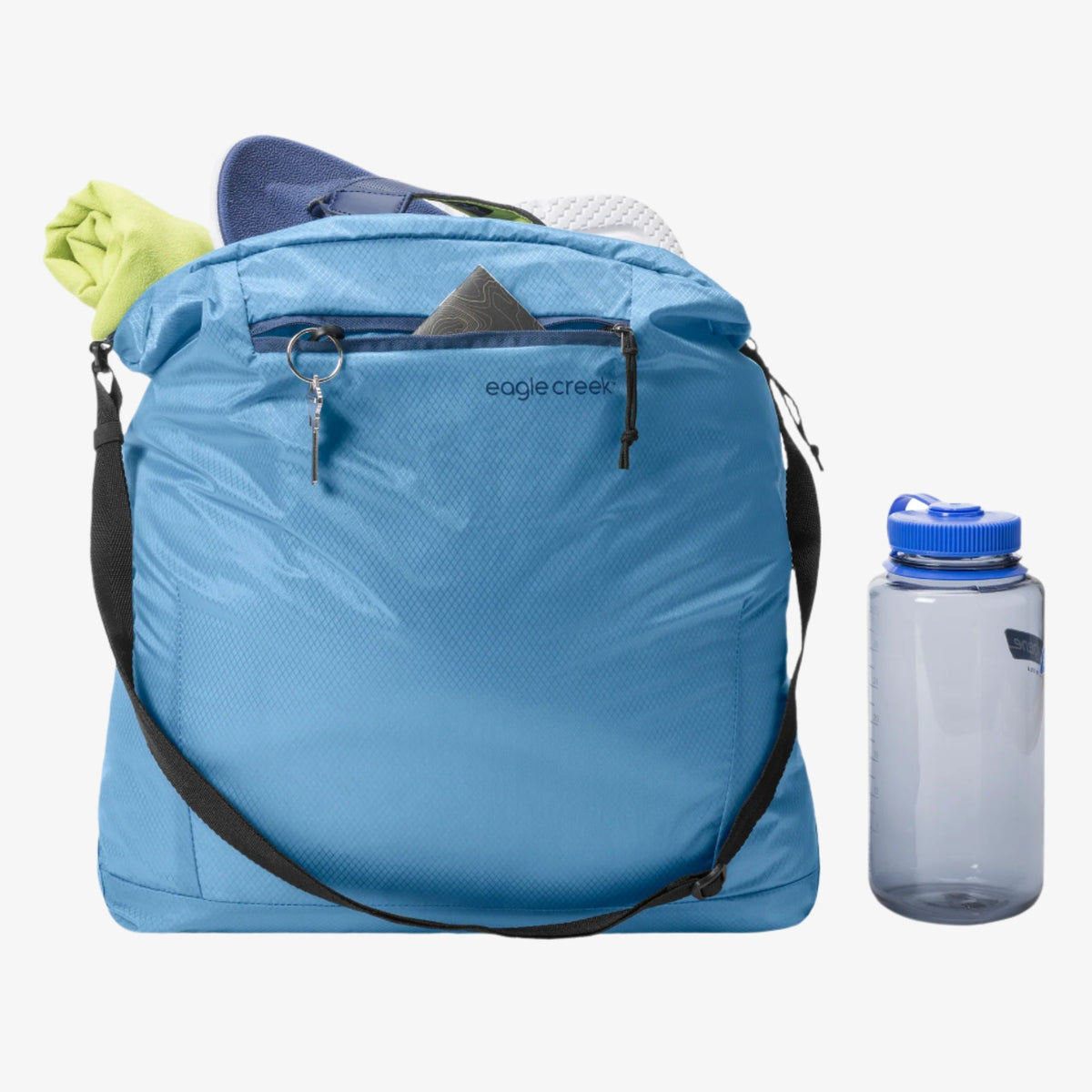 Eagle Creek Packable Tote Bag in Blue Dawn — angle view 2 # color_Blue Dawn