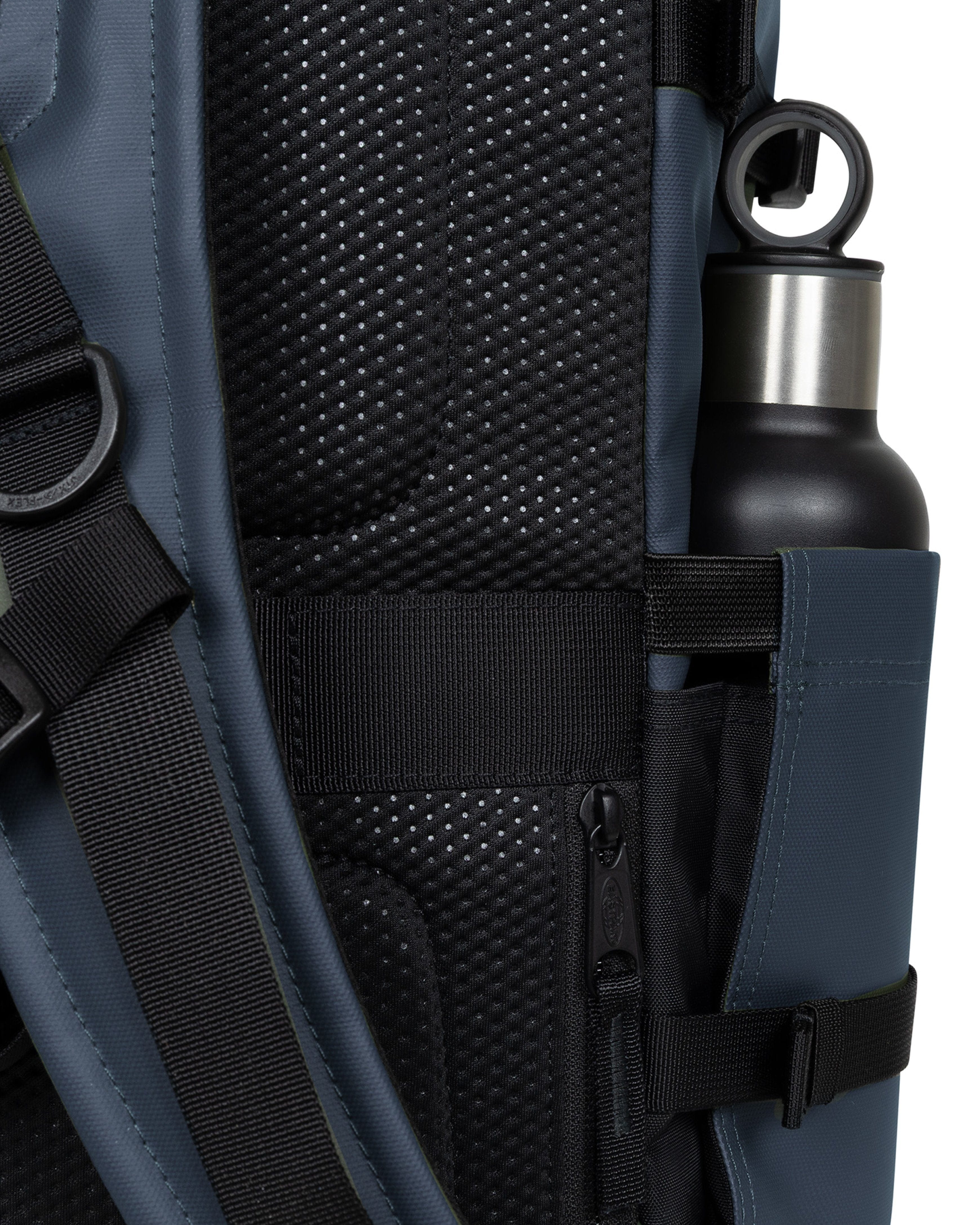 Eastpak CNNCT Travelpack Backpack 34L in CNNCT Admiral — detail view # color_CNNCT Admiral
