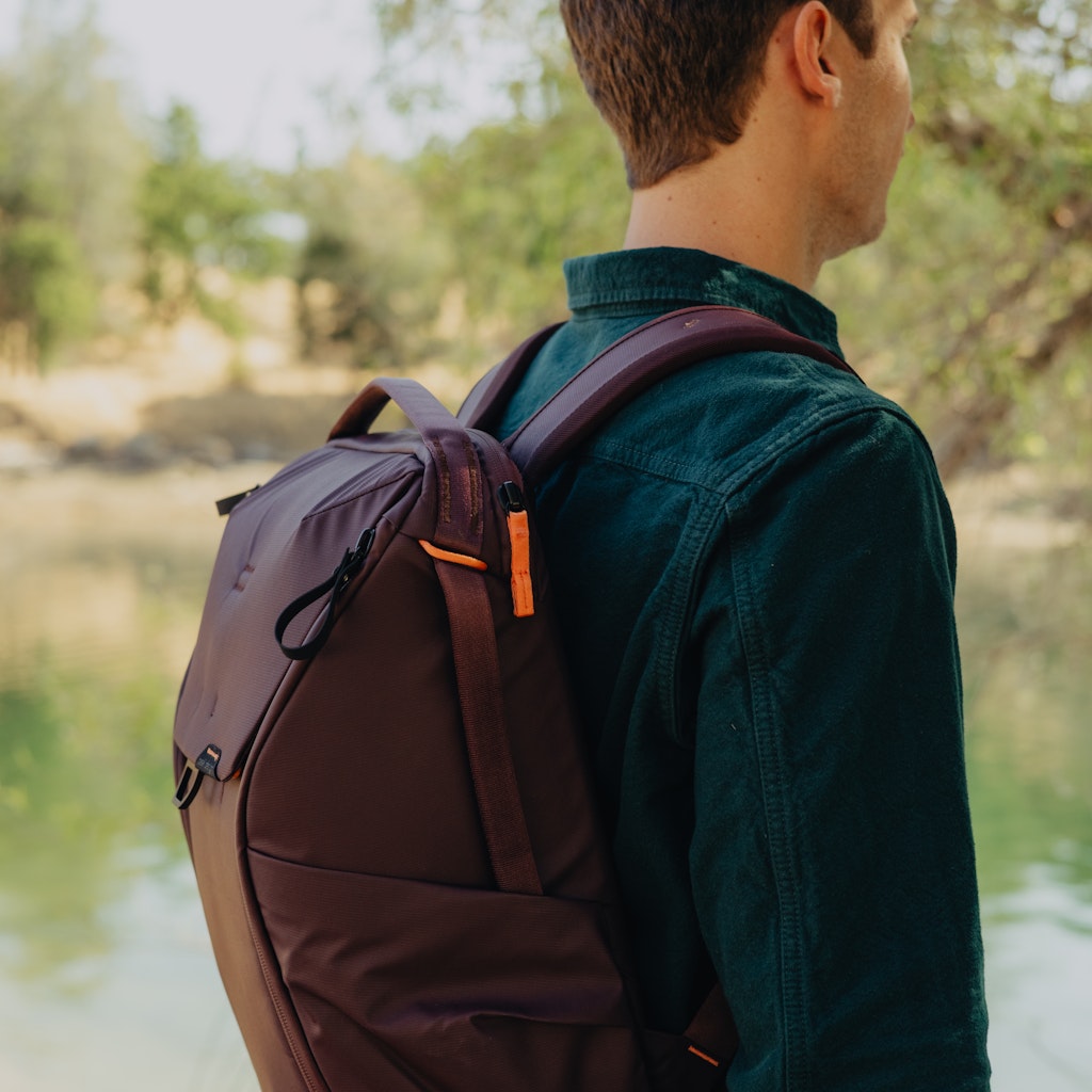 Peak Design Everyday Backpack 20L in Eclipse — lifestyle