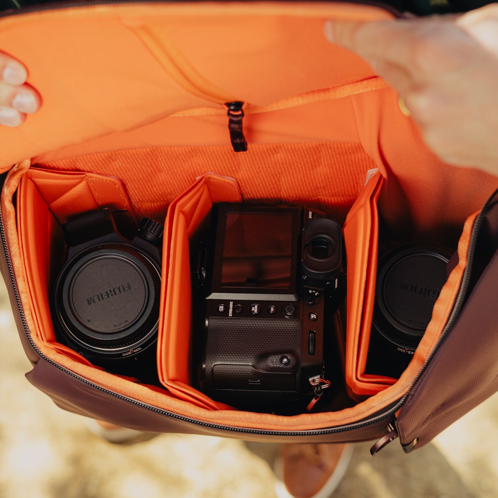 Peak Design Everyday Backpack 20L in Eclipse — detail view 2
