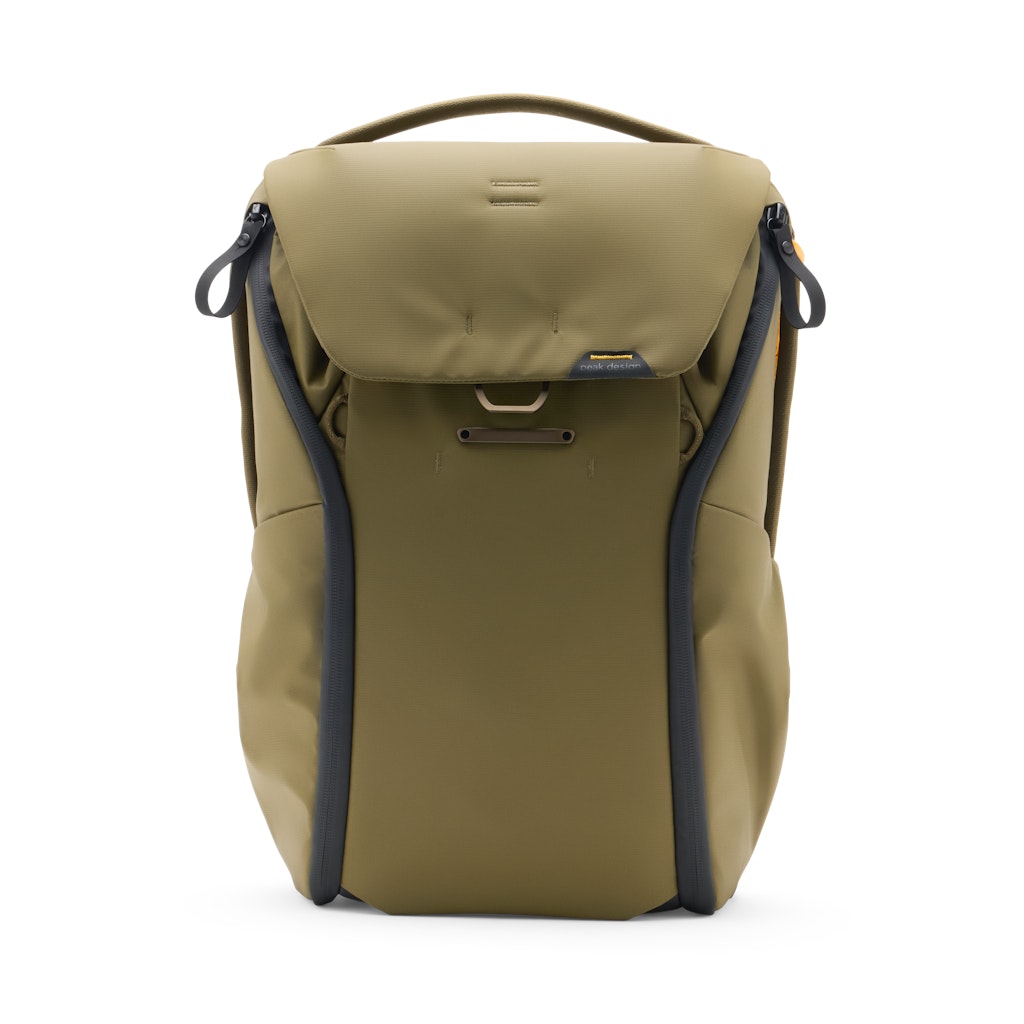 Peak Design Everyday Backpack 20L in Kelp — front view # color_Kelp