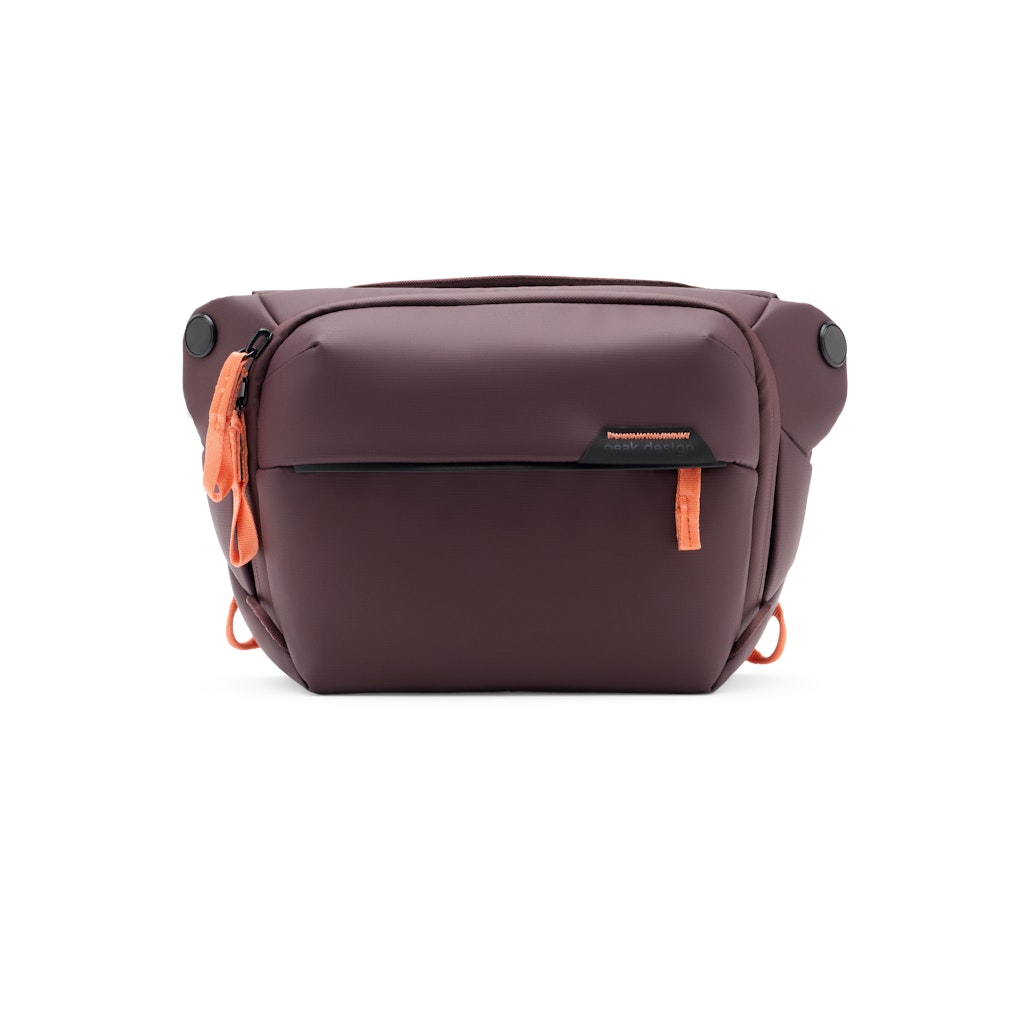 Peak Design Everyday Sling 3L in Eclipse — front view # color_Eclipse