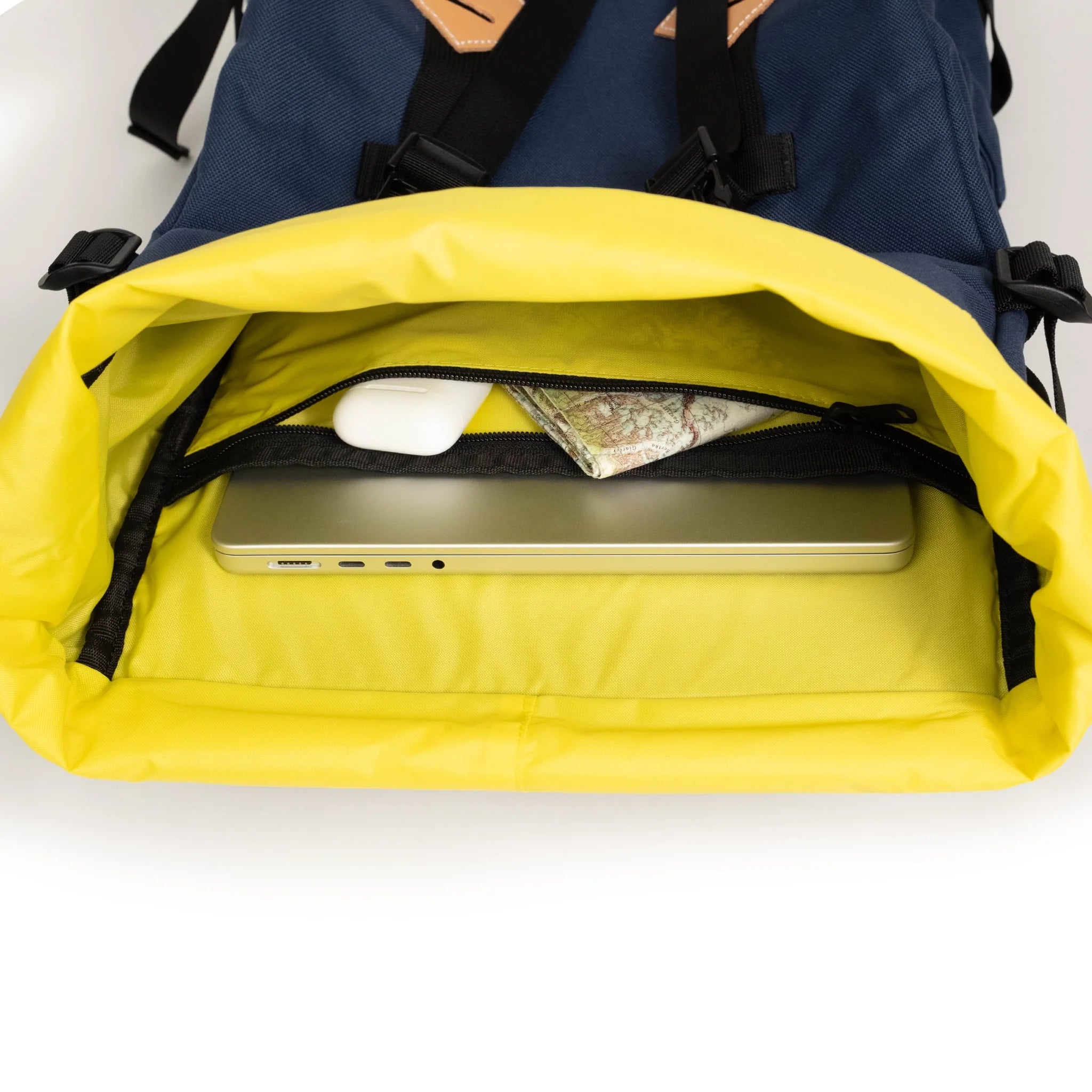 Topo Designs Klettersack in Midnight — detail view 2 # color_Midnight