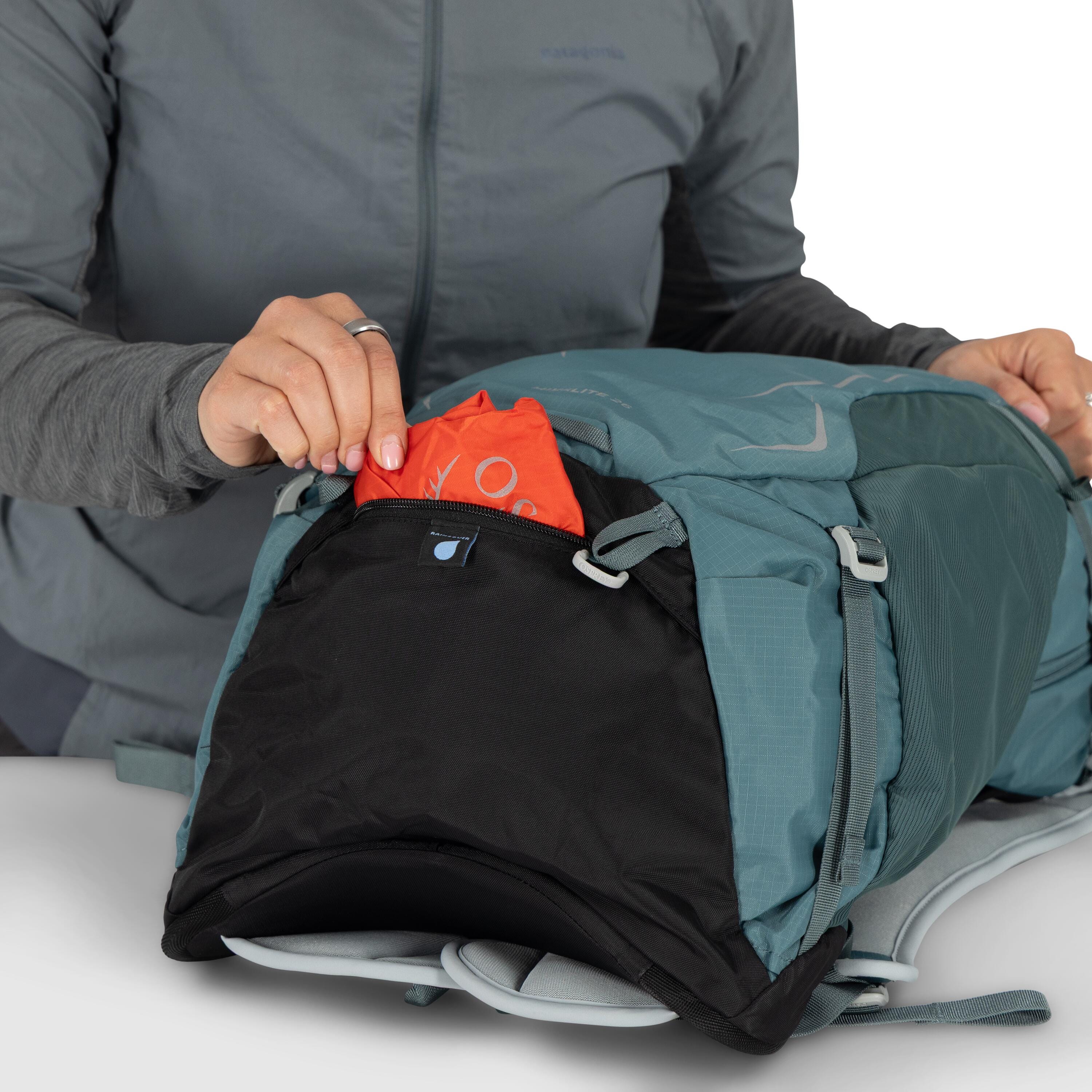 Osprey Hikelite 26 Hiking Backpack 26L in Cascade Blue — detail view