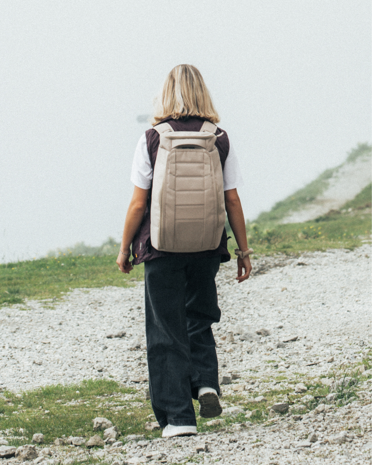 Db Journey Hugger Backpack 30L in Fogbow Beige — lifestyle # color_Fogbow Beige