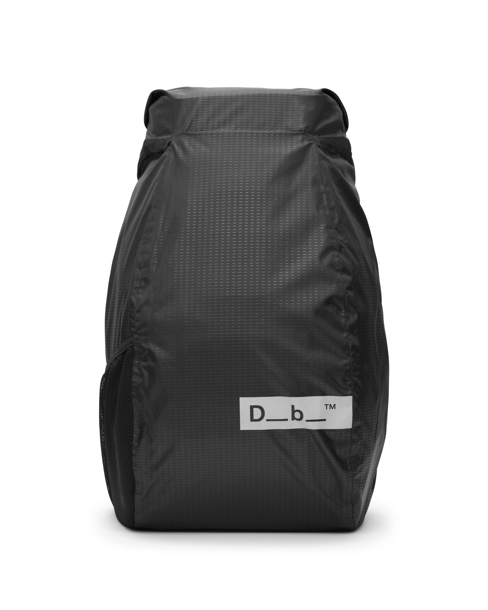 Db Journey Hugger Rain Cover 25–30L in Black Out — front view # color_Black Out