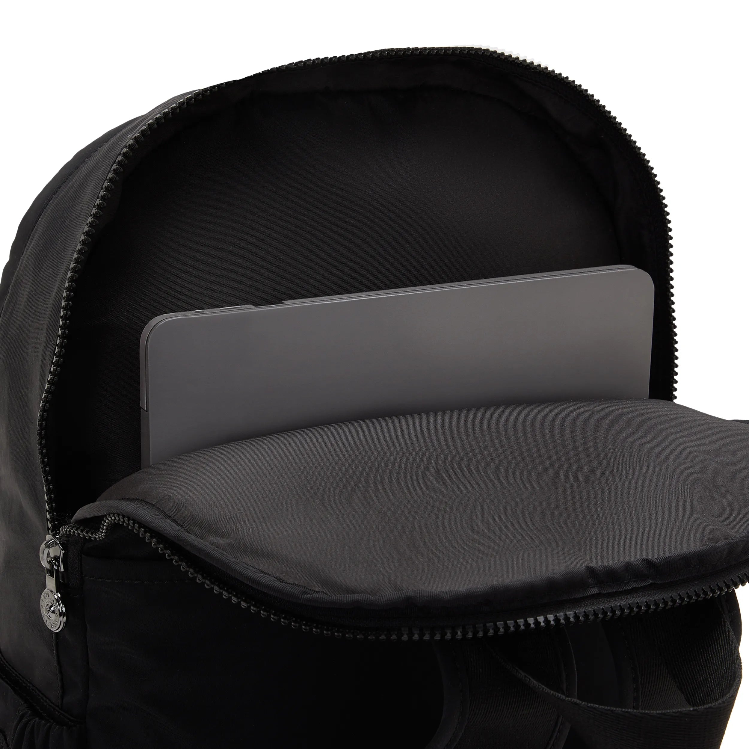 Kipling Delia M in Infinite Black — detail view