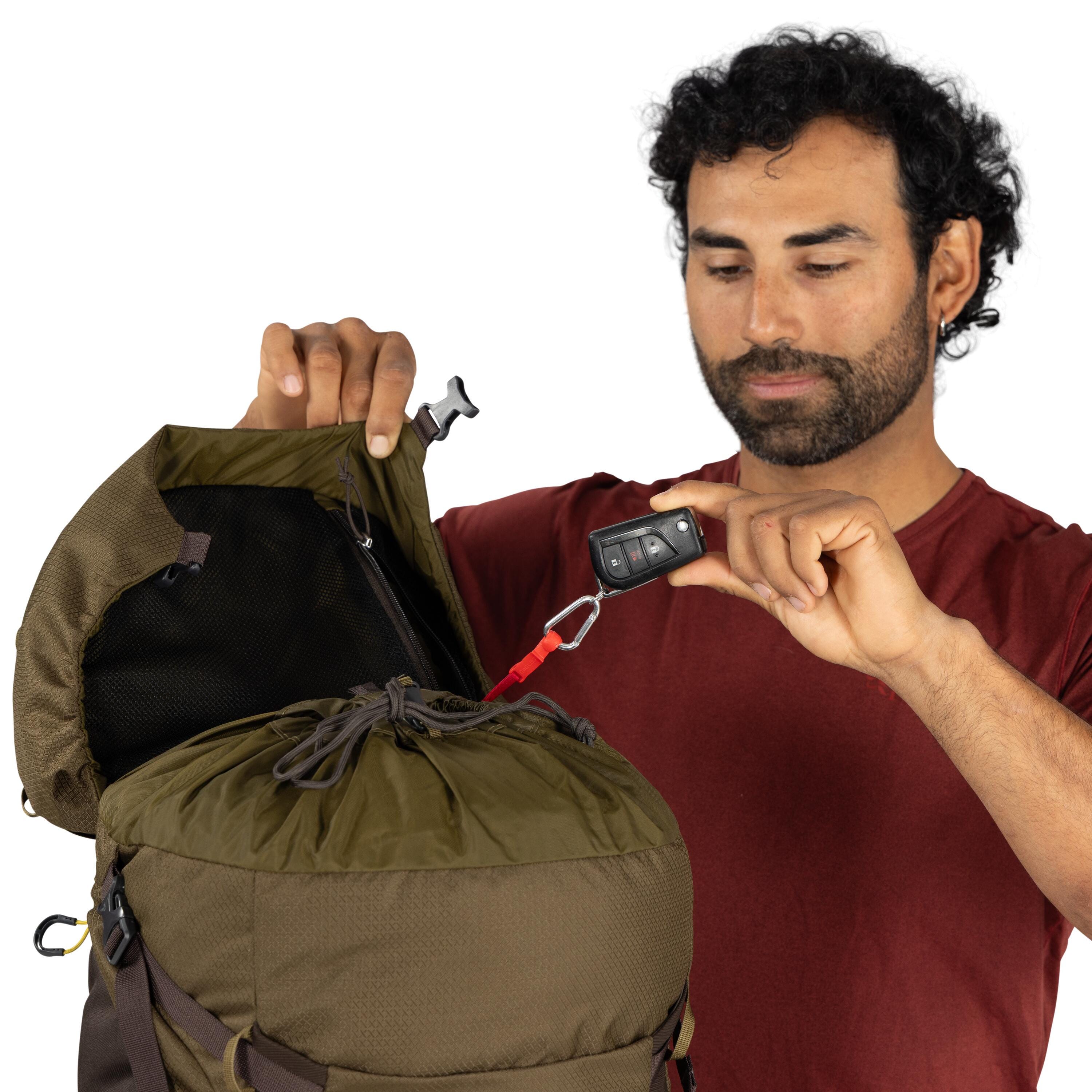 Osprey Kestrel LT 35 Hiking Backpack 35L in Moss Green — detail view 3