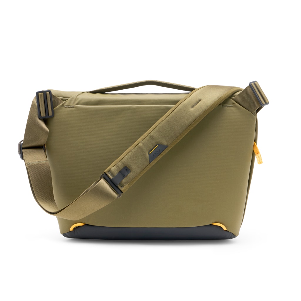 Peak Design Everyday Messenger 13L in Kelp — detail view # color_Kelp