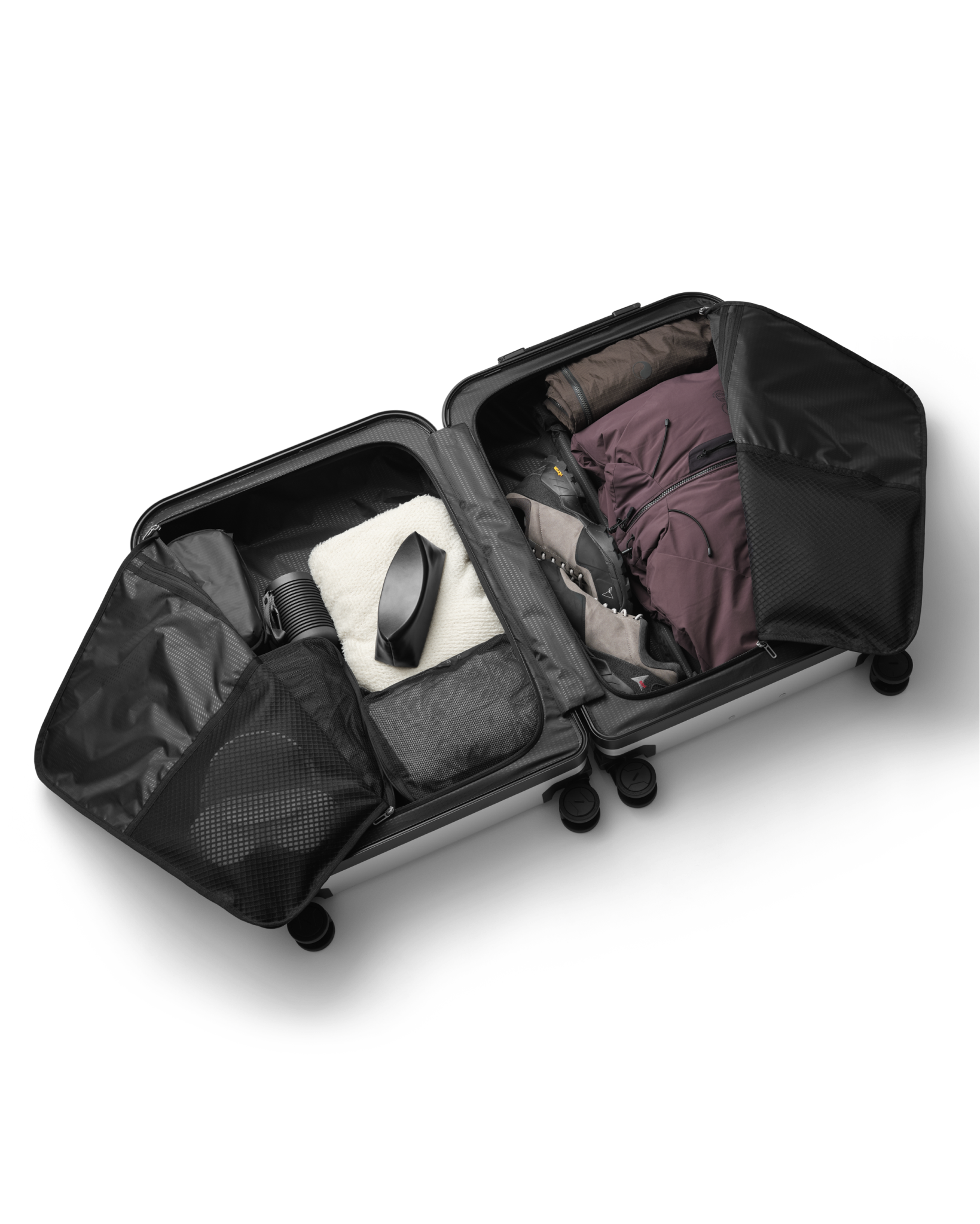 Db Journey Ramverk Alu Check-in Luggage Large in Silver — interior view 2 # color_Silver