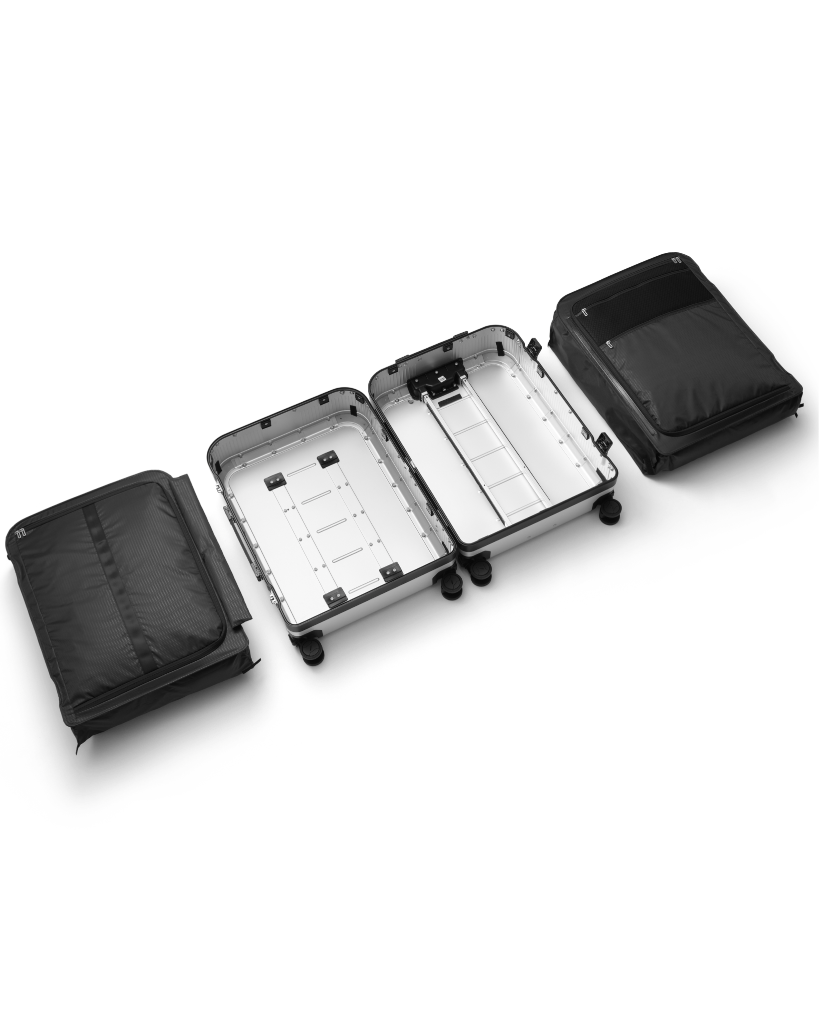 Db Journey Ramverk Alu Check-in Luggage Large in Silver — interior view 3 # color_Silver