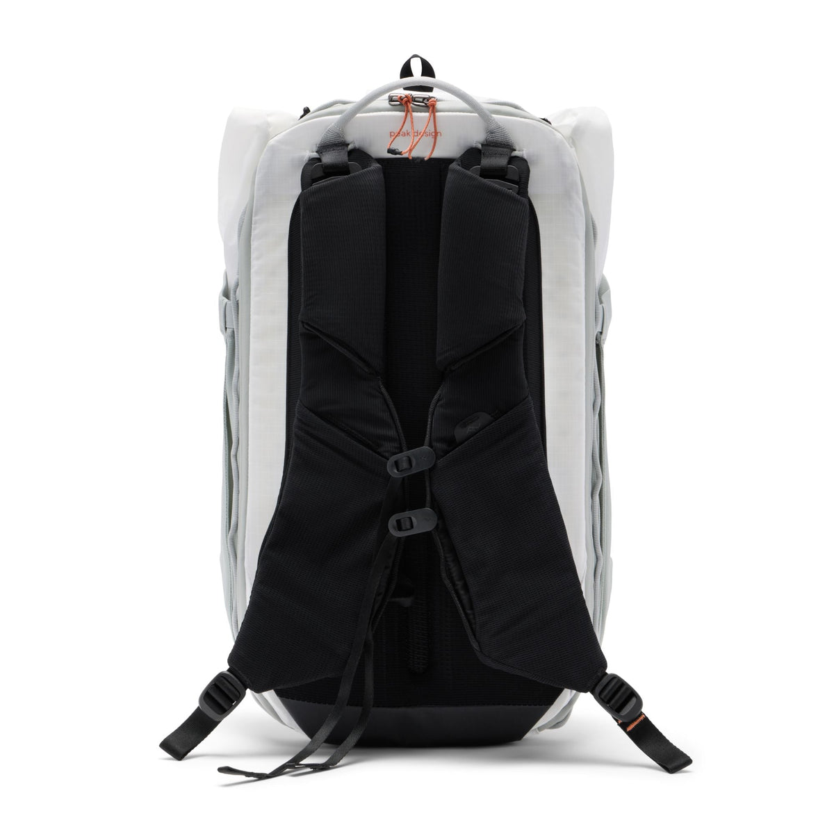 Peak Design Outdoor Backpack 25L in Cloud — detail view # color_Cloud