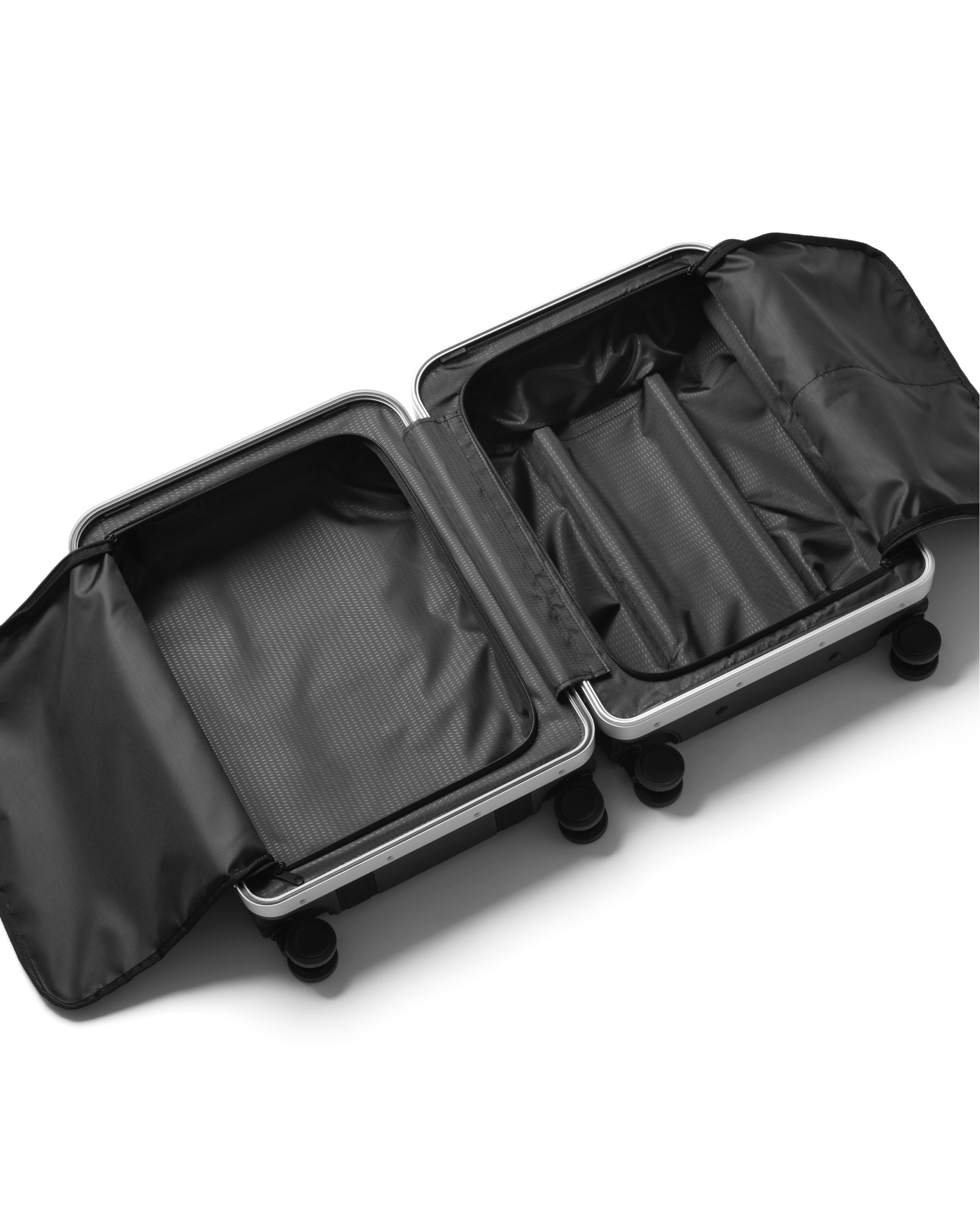 Db Journey Ramverk Pro Carry-on in Silver — interior view # color_Silver