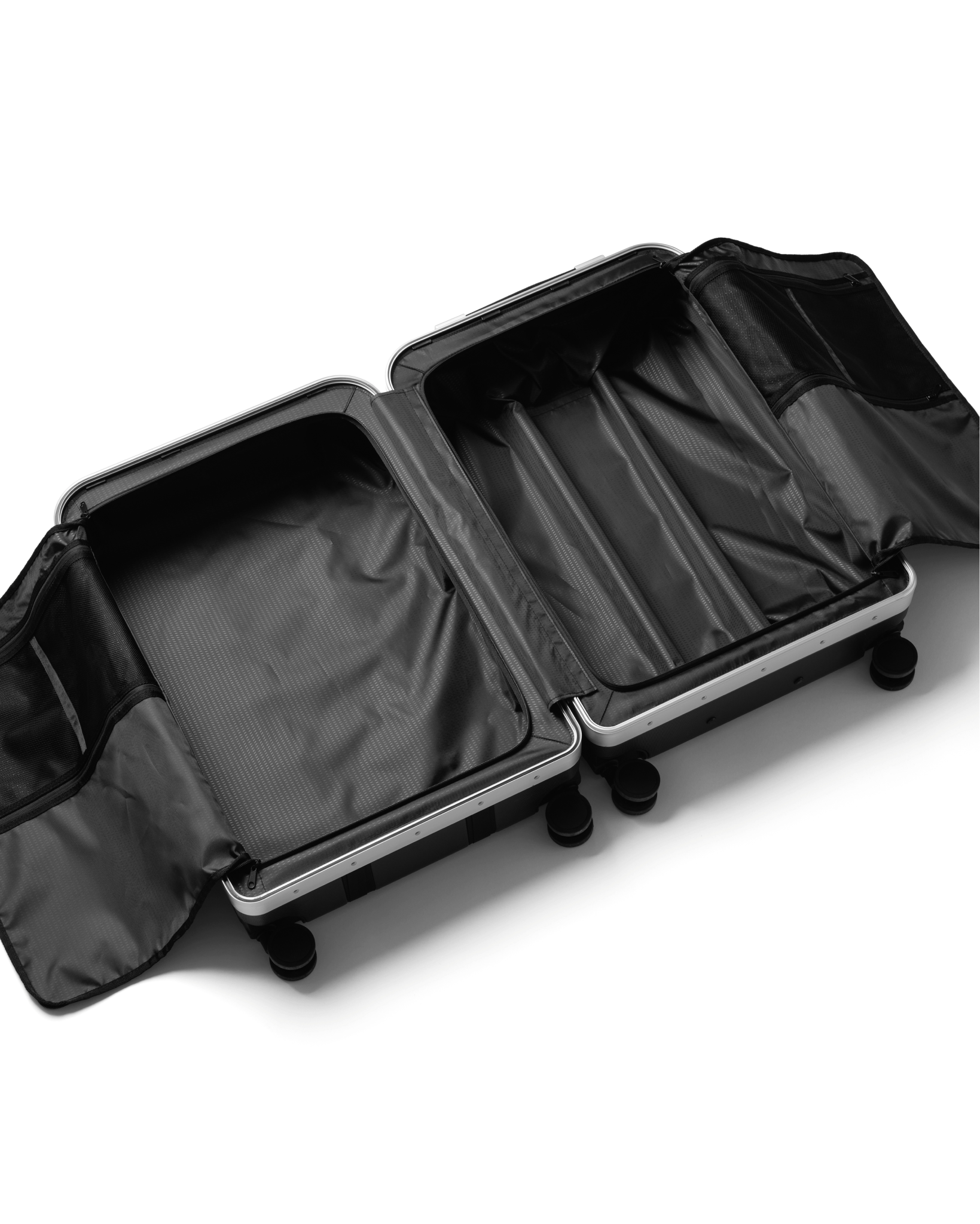 Db Journey Ramverk Pro Check-in Luggage Large in Silver — interior view # color_Silver