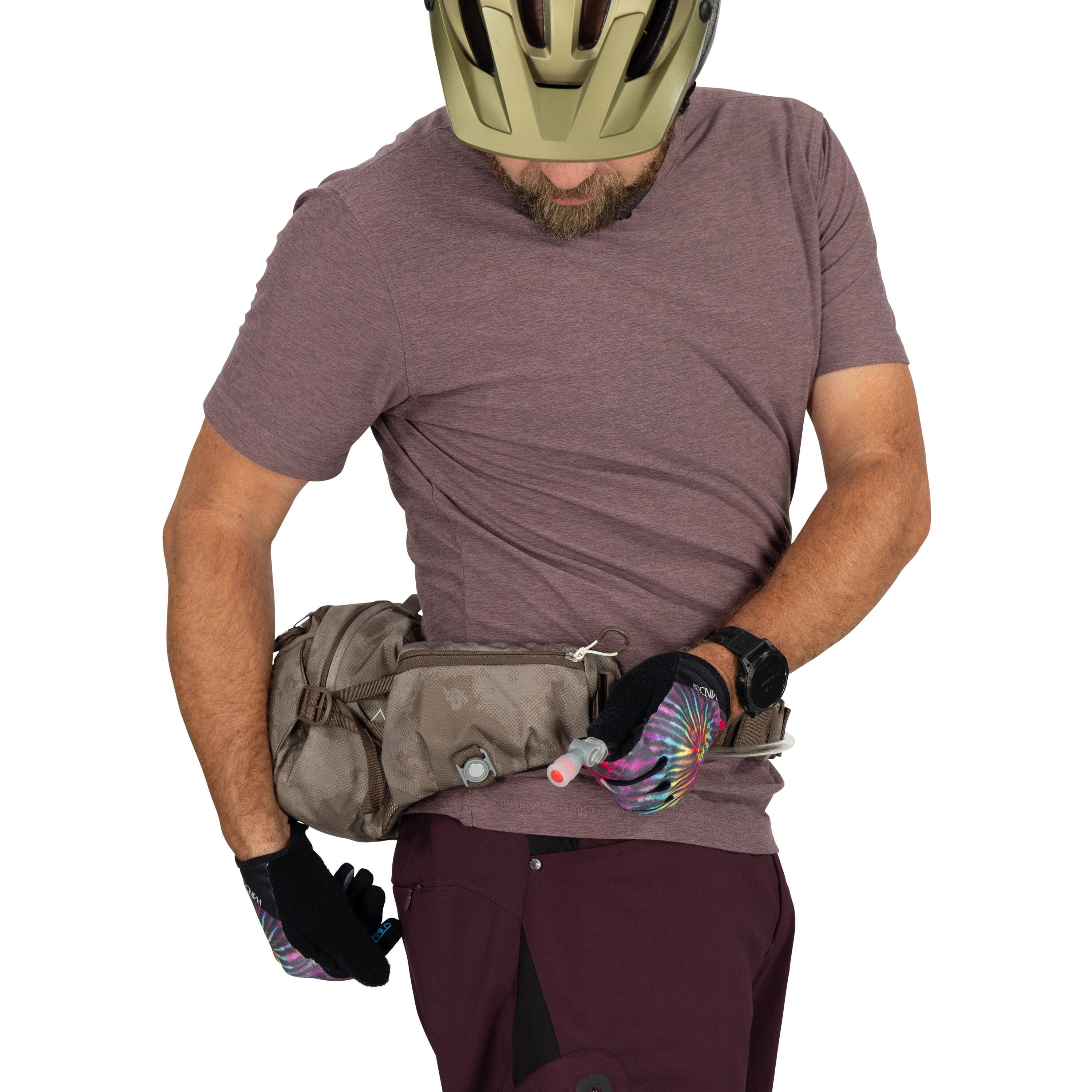 Osprey Seral 7 Bike Hydration Lumbar Pack 7L in Pediment Grey Dust Print — detail view 3