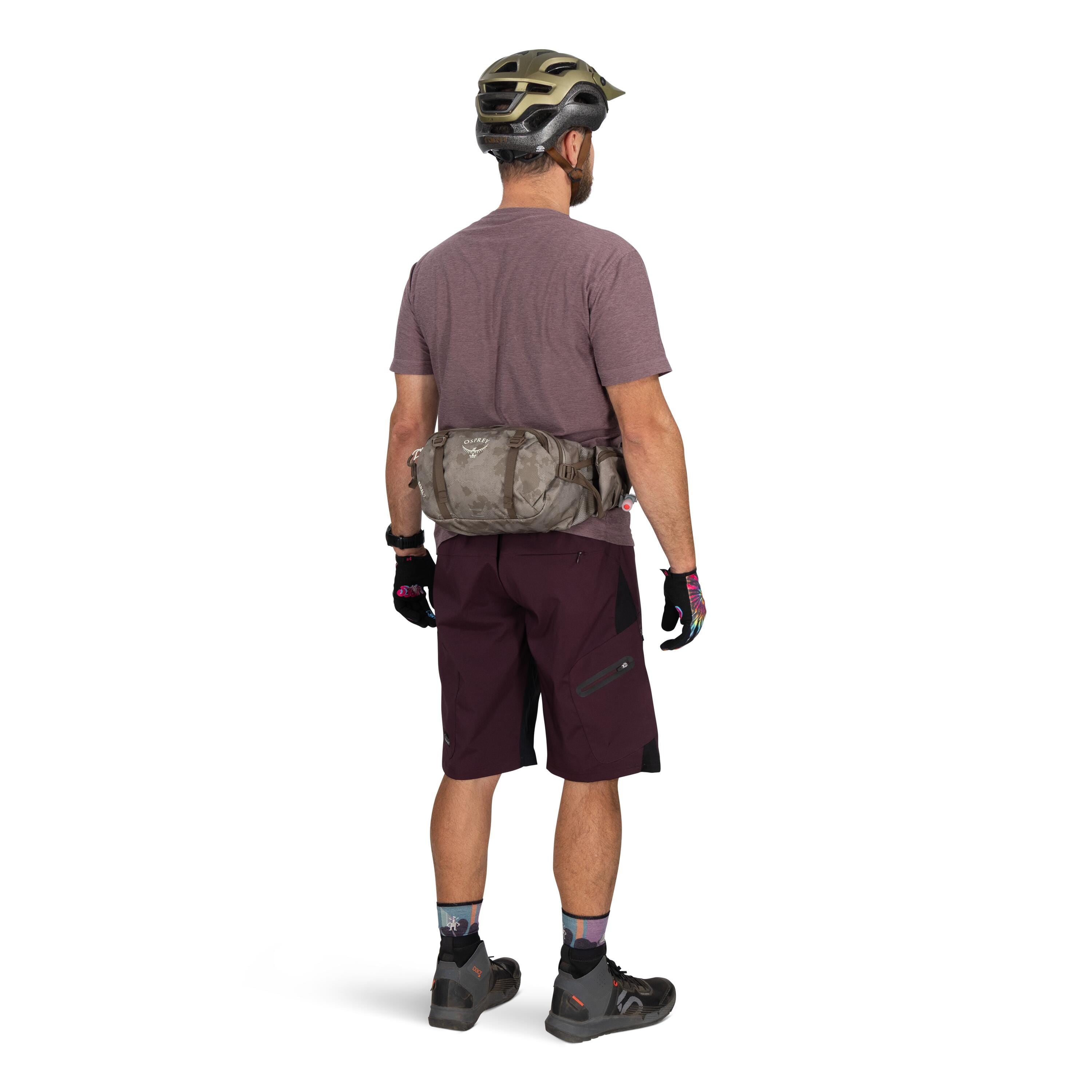 Osprey Seral 7 Bike Hydration Lumbar Pack 7L in Pediment Grey Dust Print — lifestyle 2