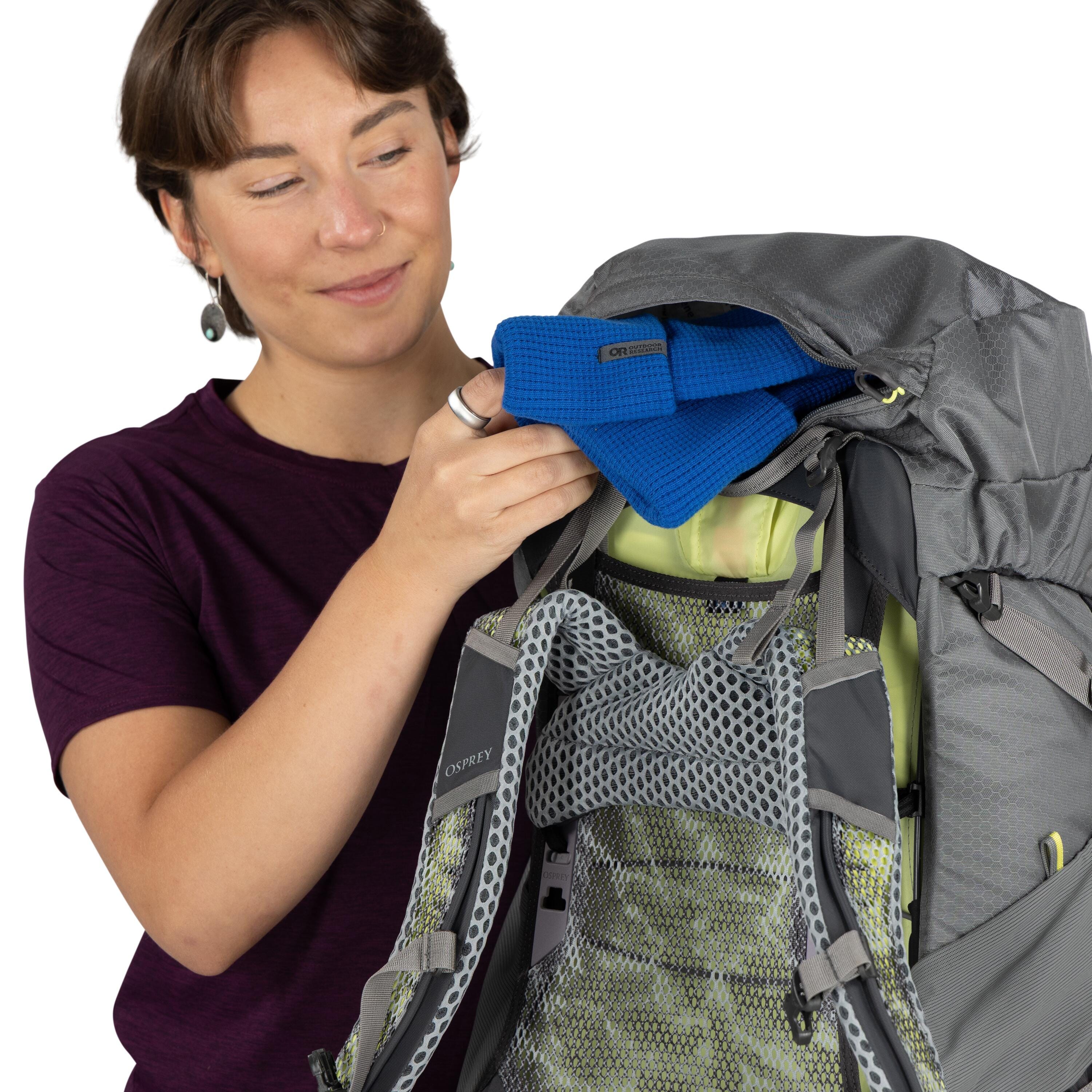 Osprey Sirrus 36 Hiking Backpack 36L in Medium Gray — detail view 2