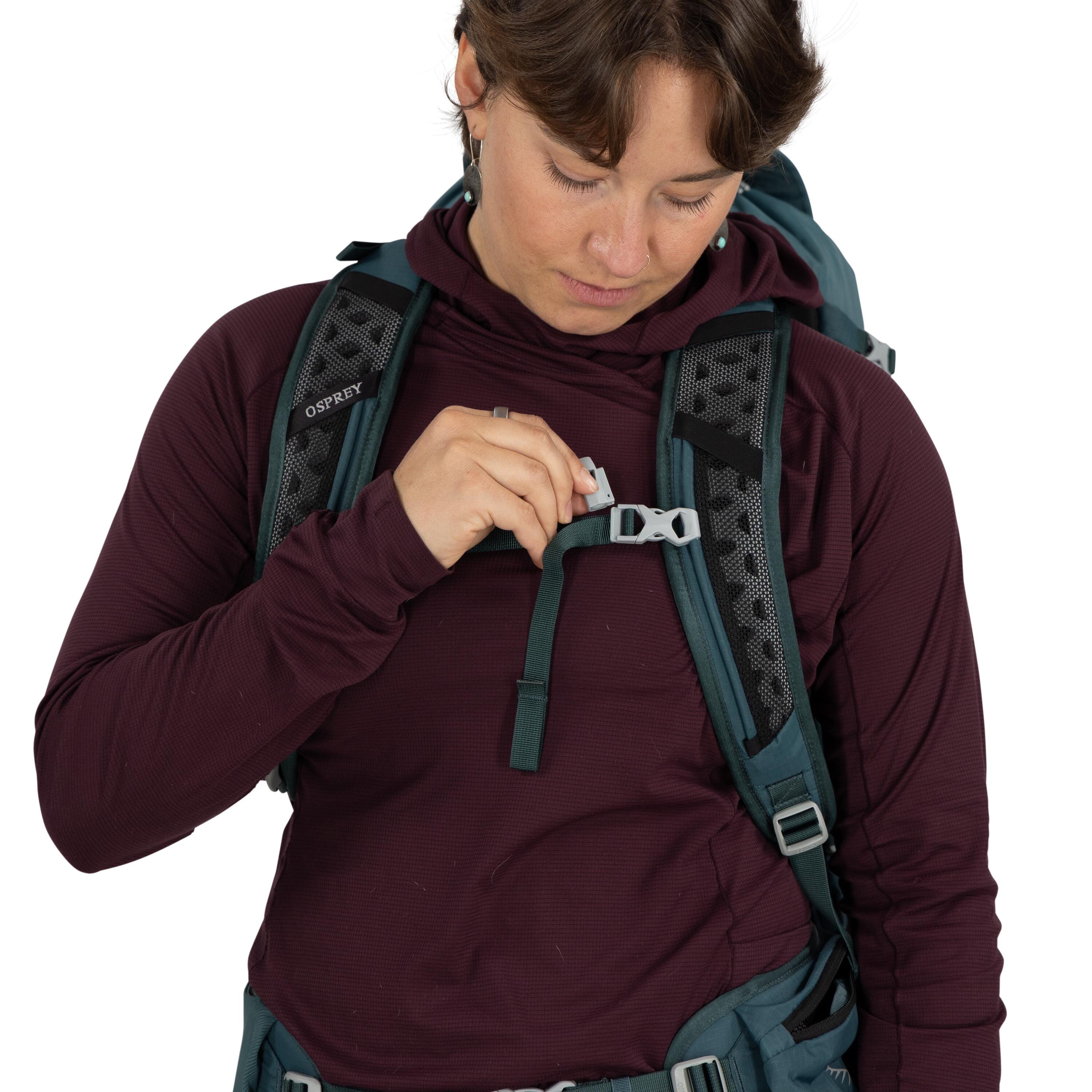 Osprey Sportlite 30 Hiking Backpack 30L in Torrent Blue — detail view 4