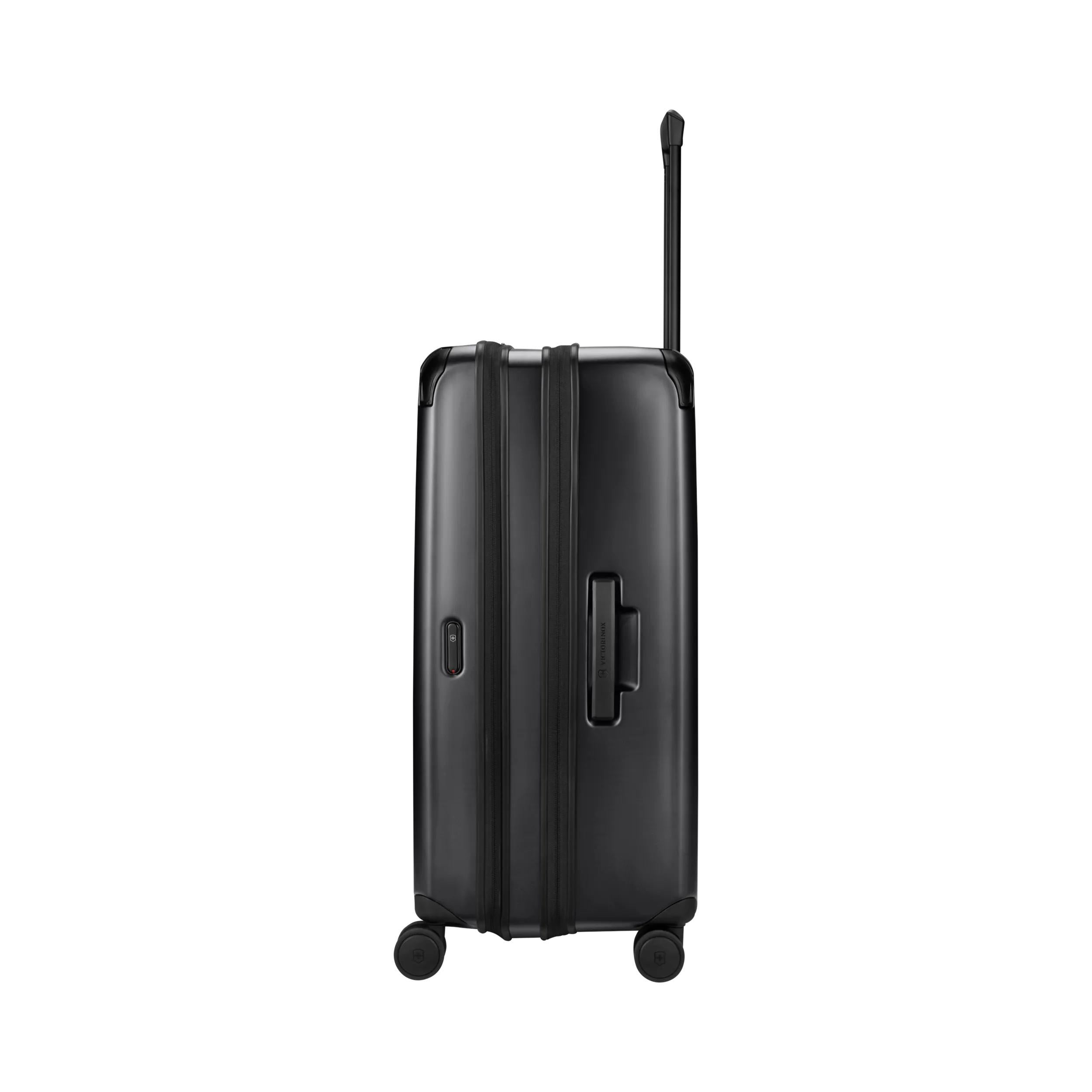 Victorinox Spectra 3.0 Expandable Large Case in Black — angle view 10