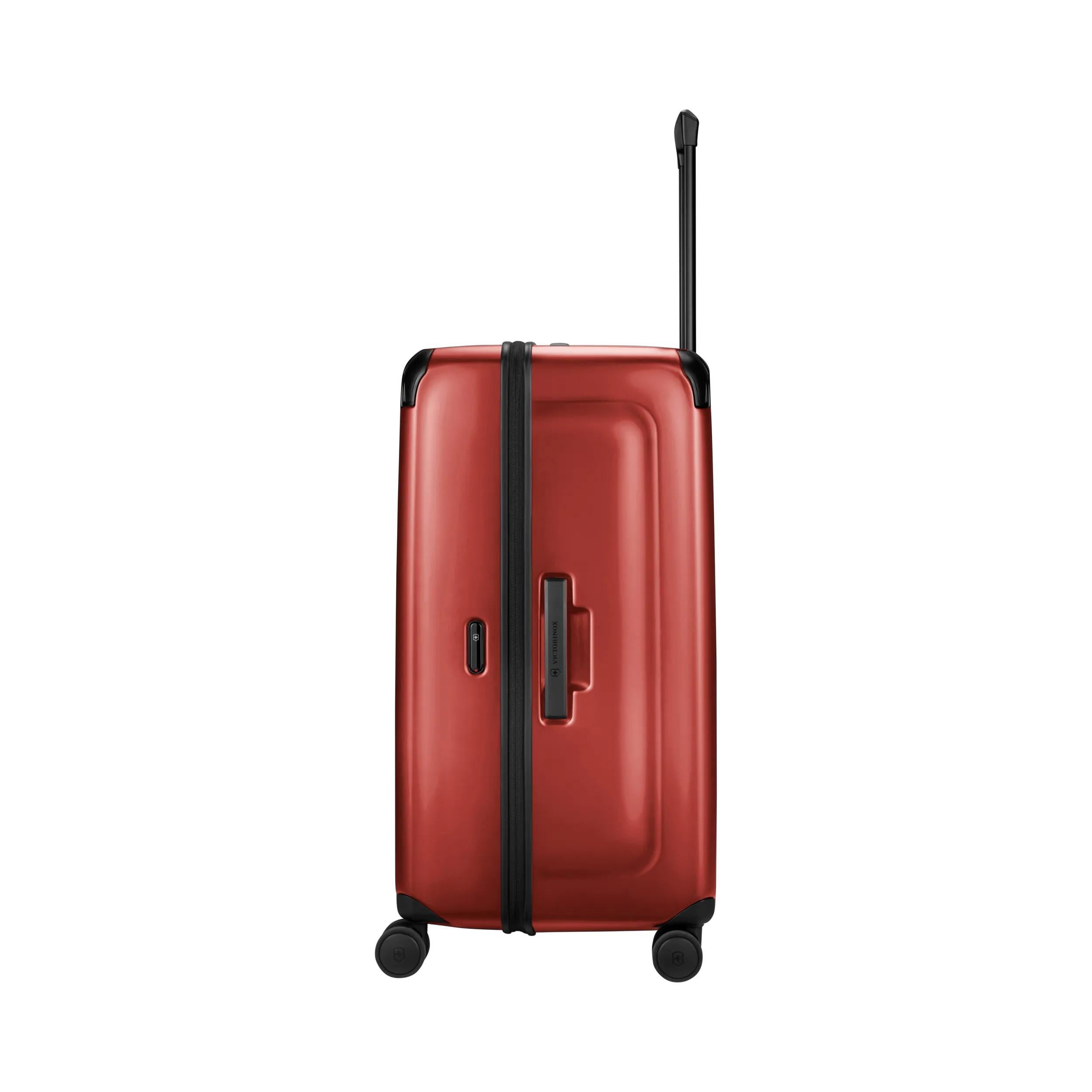 Victorinox Spectra 3.0 Trunk Large Case in Red — angle view 10