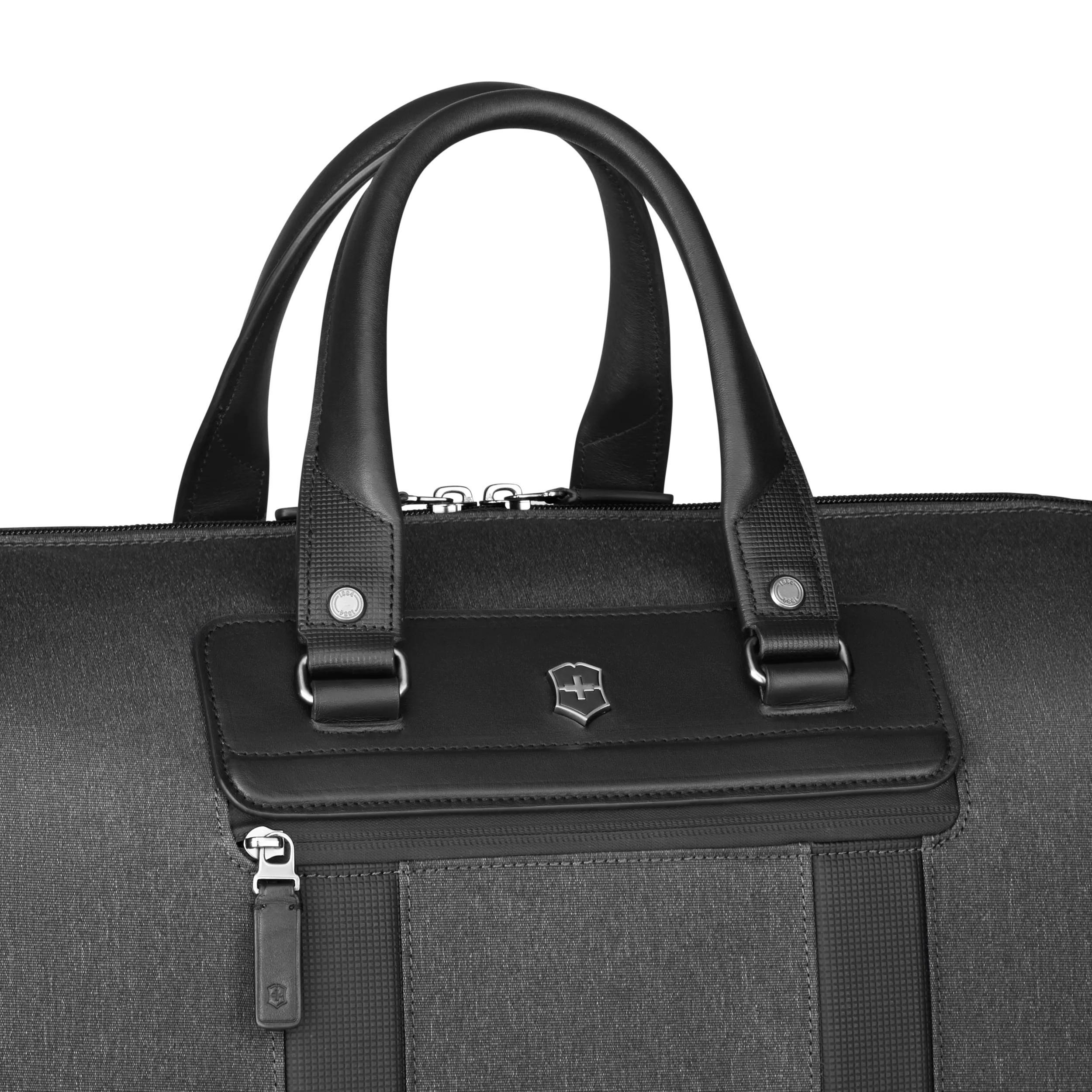 Victorinox Architecture Urban2 Weekender in Grey / Black — detail view 2