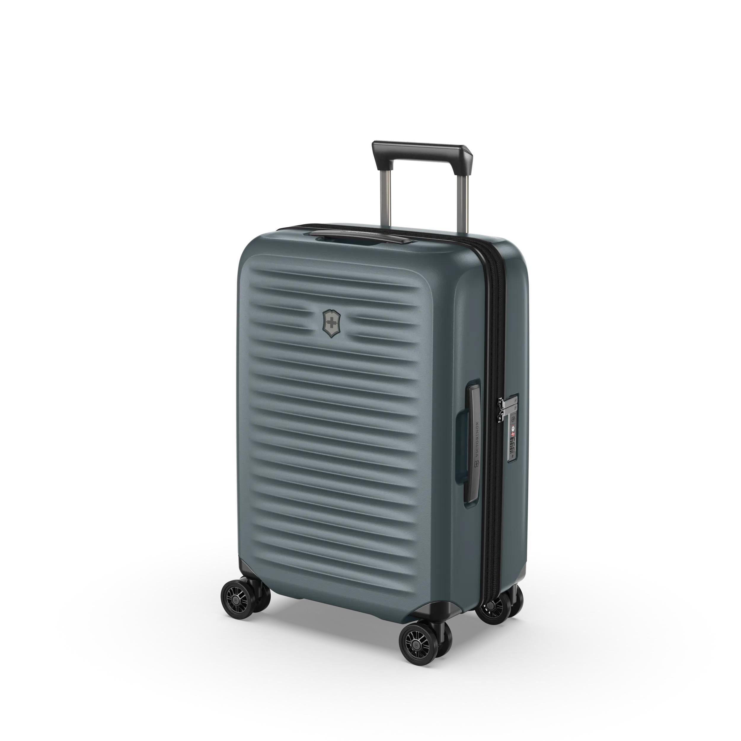 Victorinox Airox Advanced Frequent Flyer Carry-on Business in Storm — angle view 2