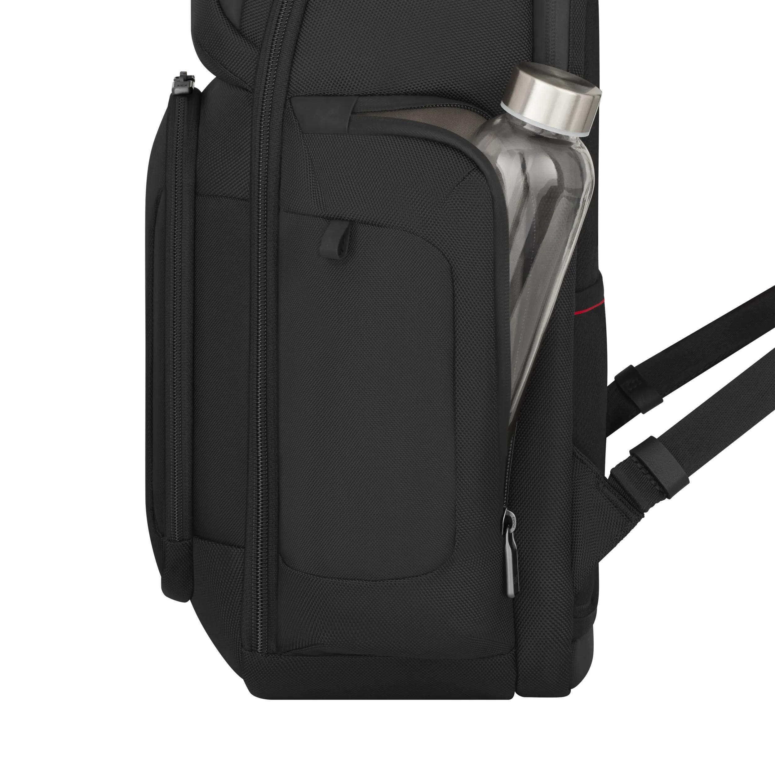 Victorinox Werks Traveler 7.0 Deluxe Backpack in Black — interior view 4