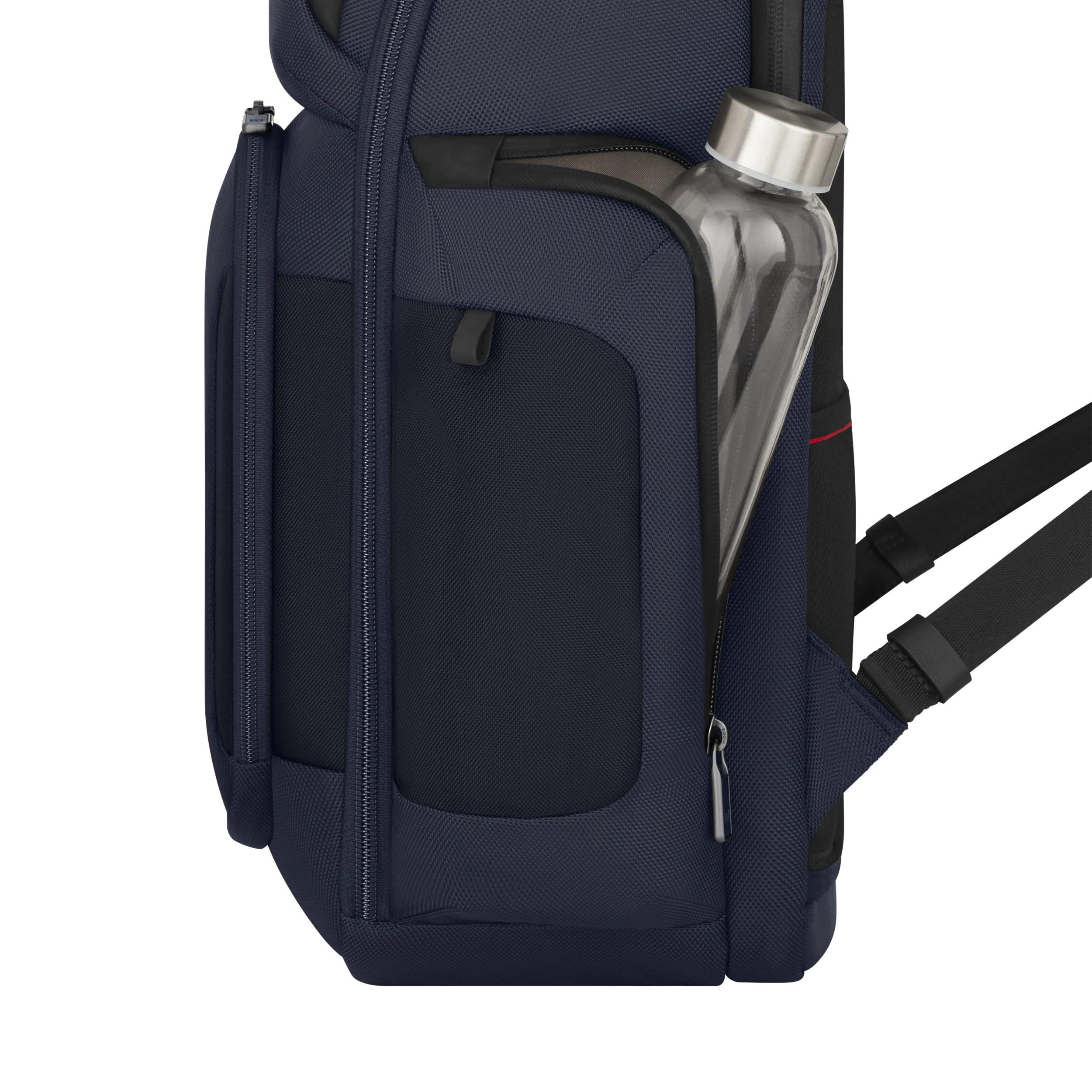 Victorinox Werks Traveler 7.0 Deluxe Backpack in Navy Blue — interior view 4