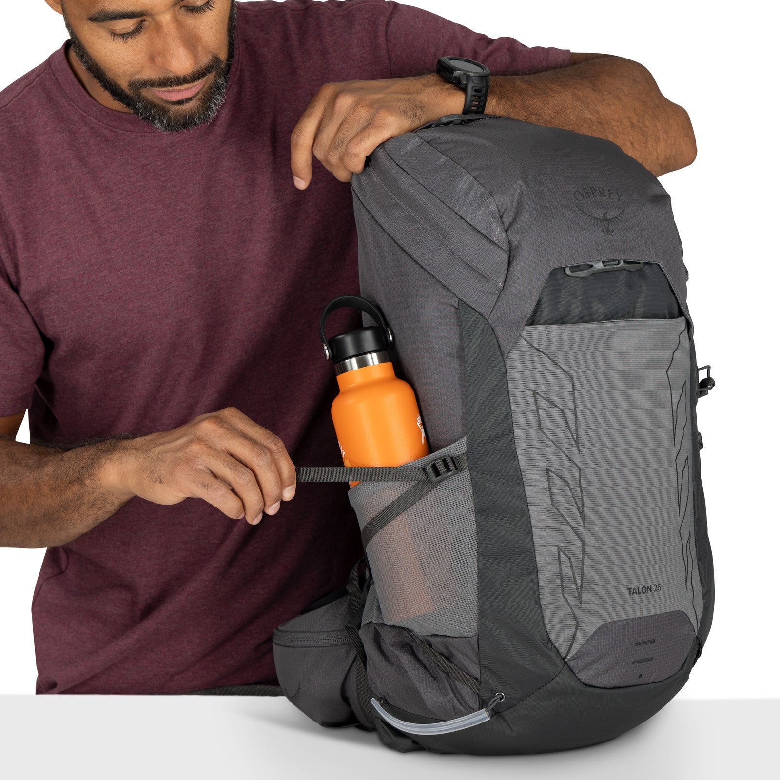 Osprey Talon 26 Hiking Backpack 26L in Phantom Grey/Dark Charcoal — detail view 5
