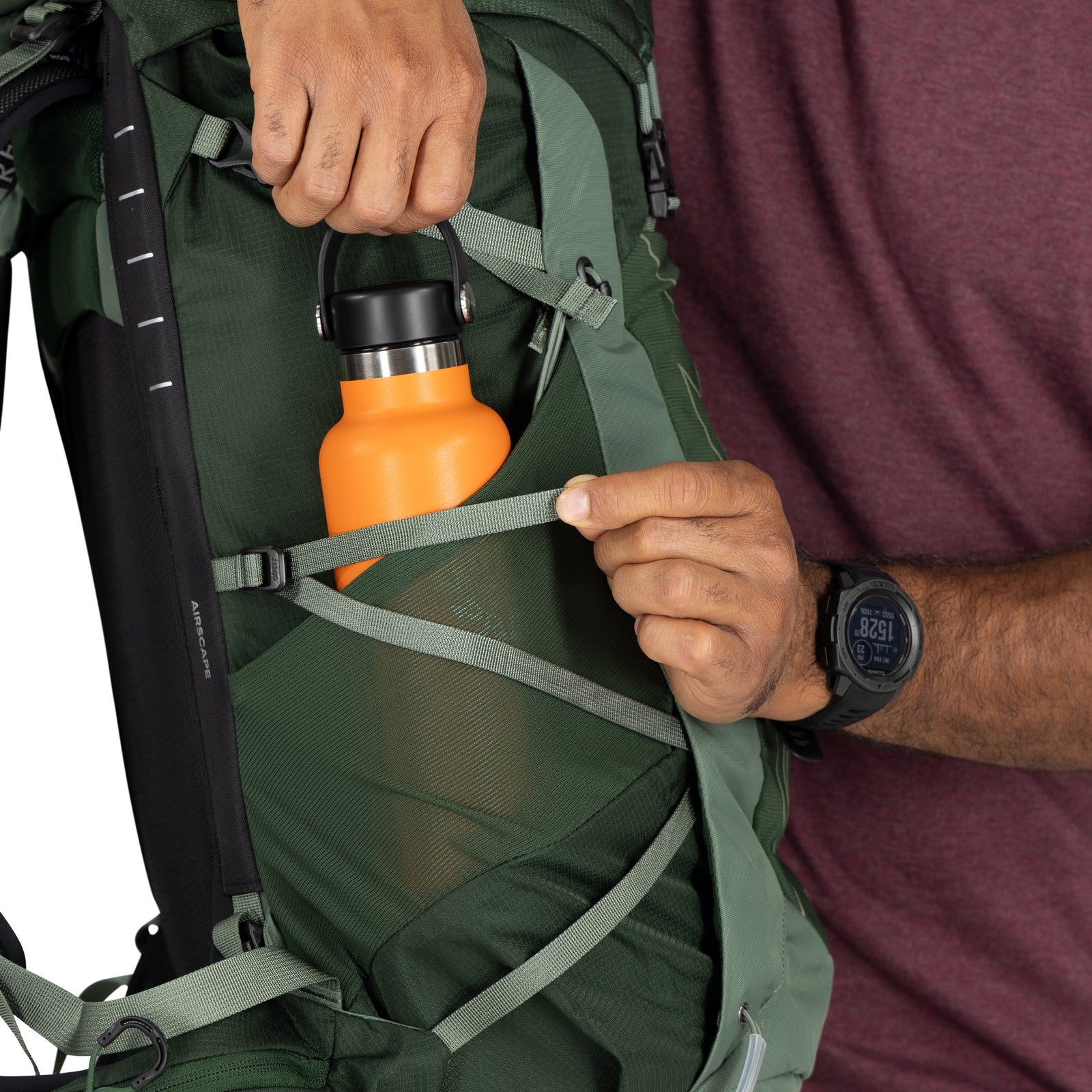 Osprey Talon 33 Hiking Backpack 33L in Green Canopy/Pine Leaf — detail view 6