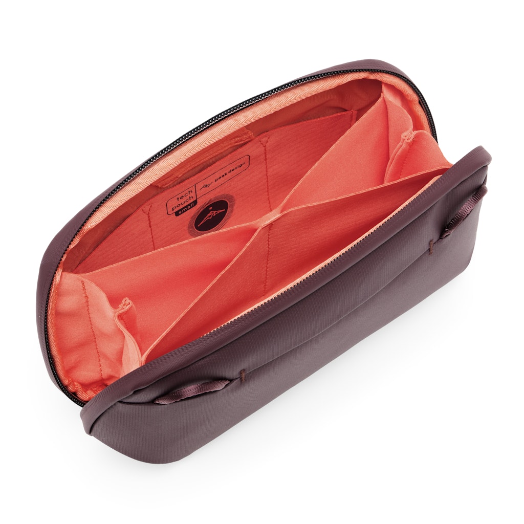 Peak Design Small Tech Pouch in Eclipse — interior view # color_Eclipse
