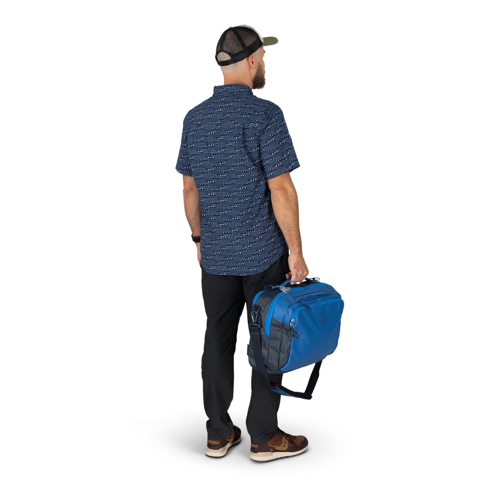 Osprey Transporter Carry-On Boarding Bag 23.5L in Blue Flame / Nocturnal Blue — lifestyle 2