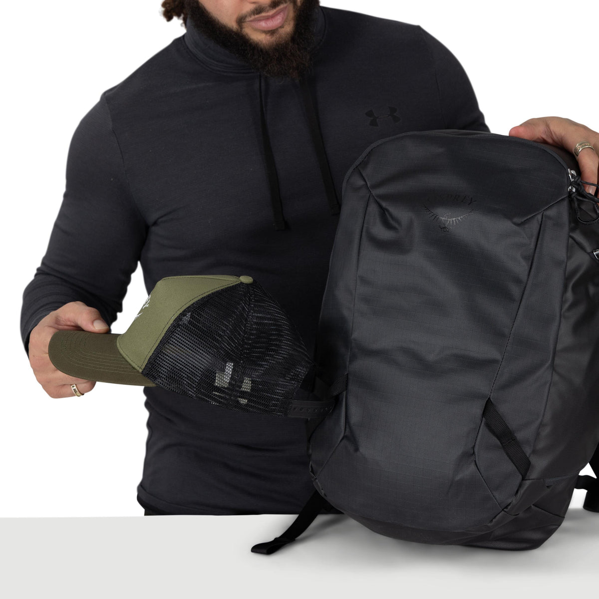 Osprey Transporter Panel Loader Backpack 20L in Raven Black — detail view 2