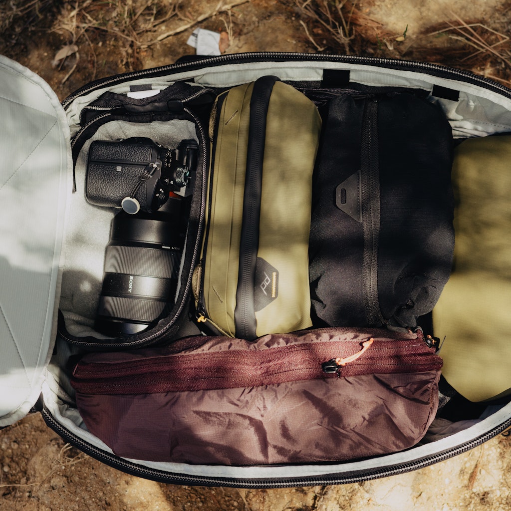 Peak Design Travel Backpack 30L in Coyote — interior view 4
