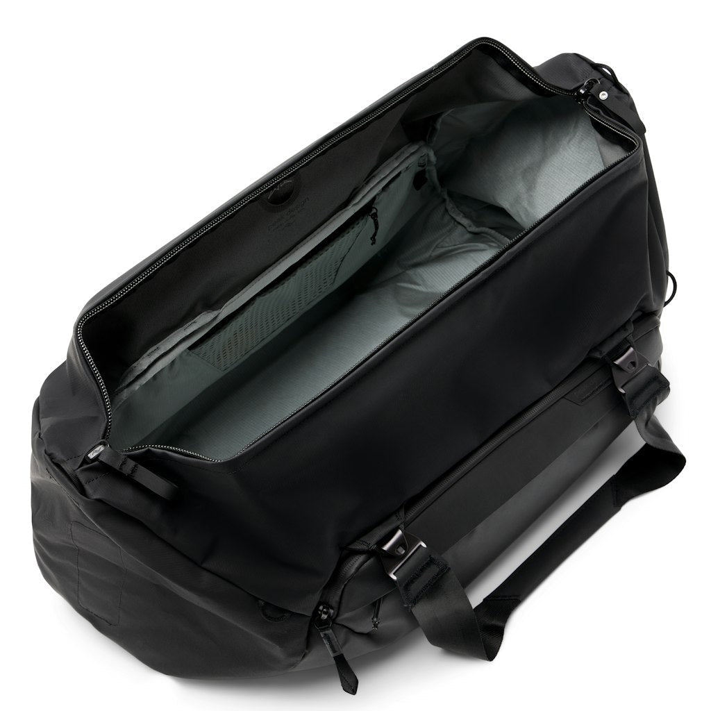 Peak Design Travel Duffel 50L in Black — interior view # color_Black