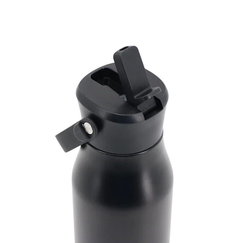 J World Flowee 22oz Insulated Water Bottle in Black — detail view # color_Black