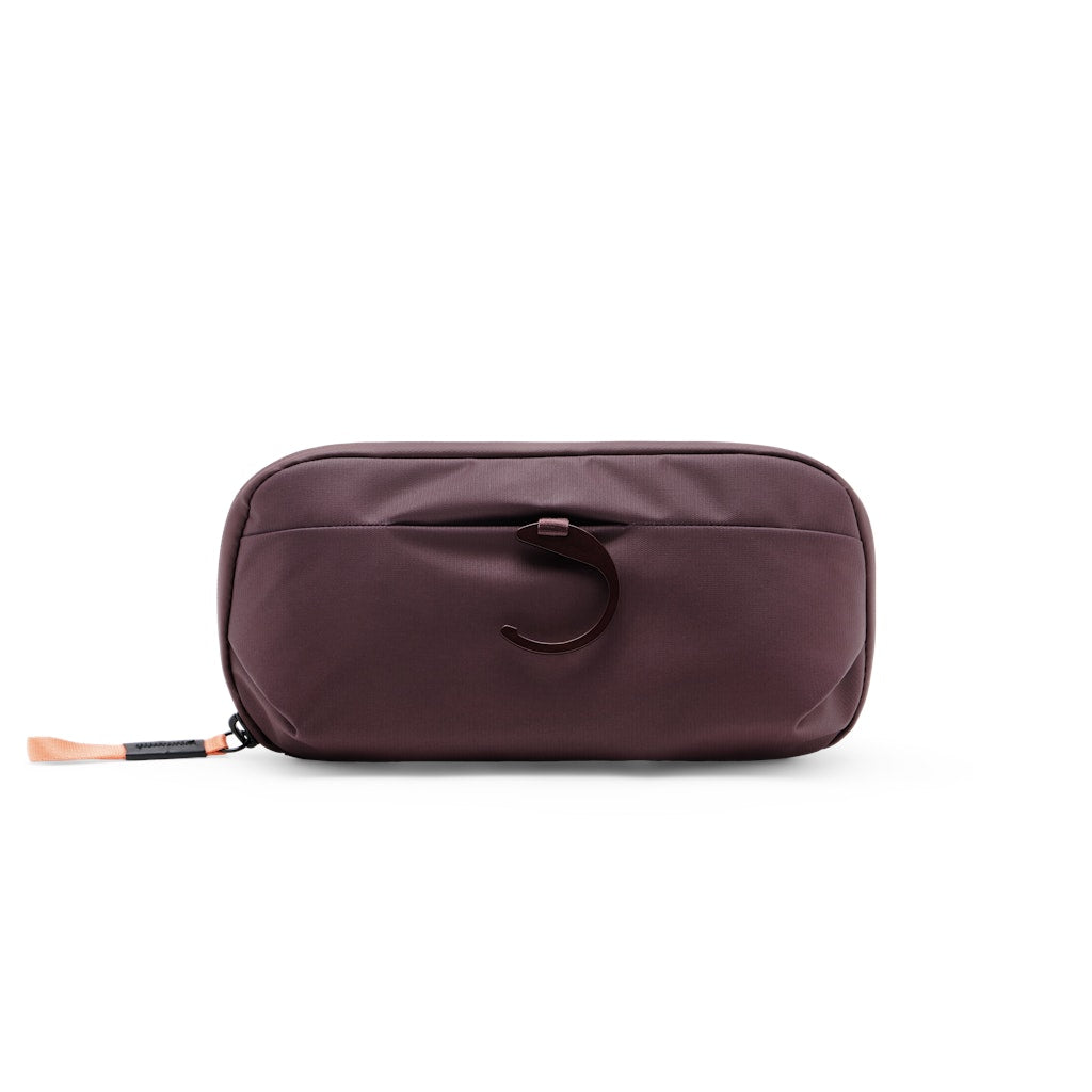 Peak Design Wash Pouch Small in Eclipse — detail view # color_Eclipse