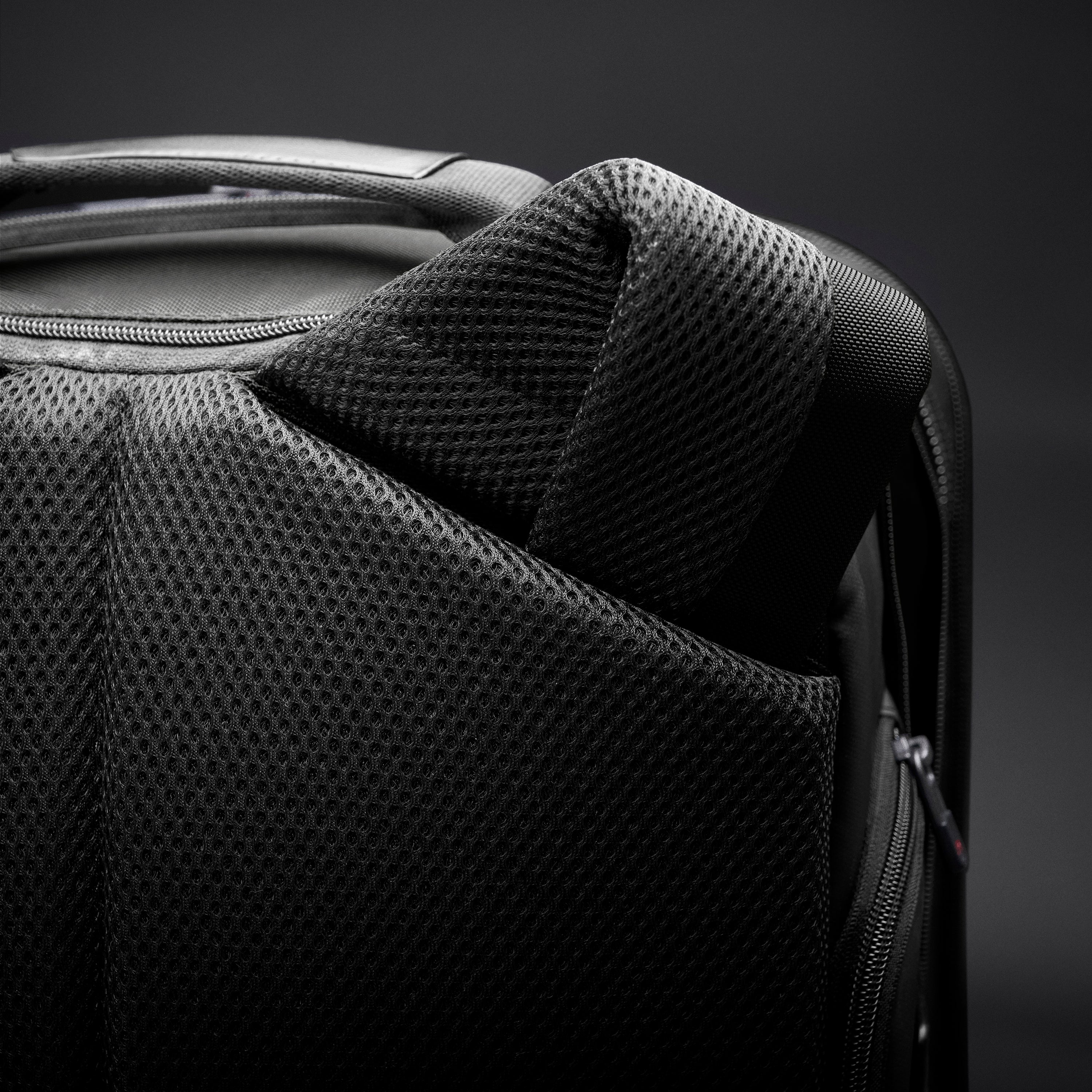 Briggs & Riley ZDX Medium Convertible Backpack Duffle in Black — detail view 4 # color_Black