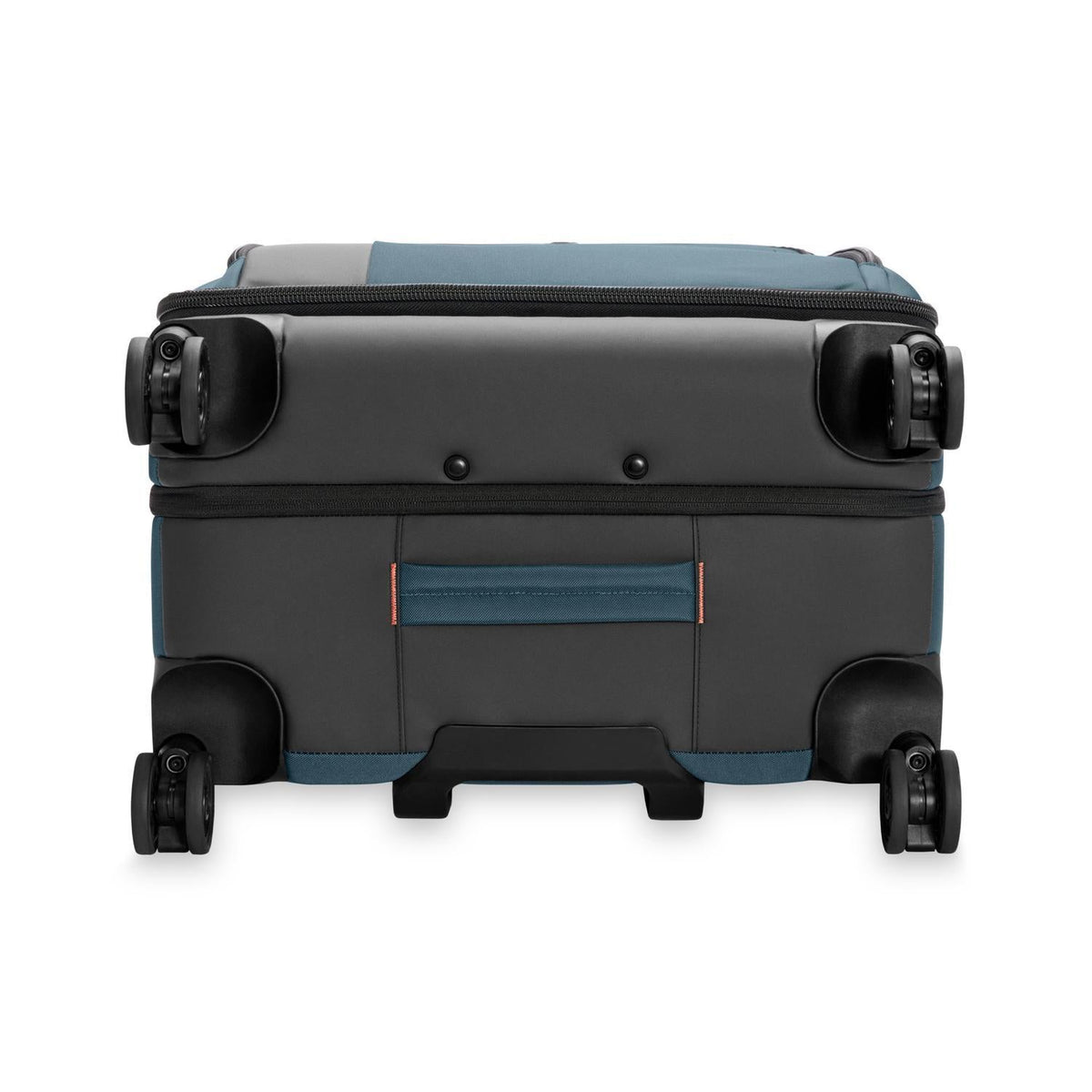 Briggs & Riley ZDX Medium Expandable Spinner in Ocean — detail view