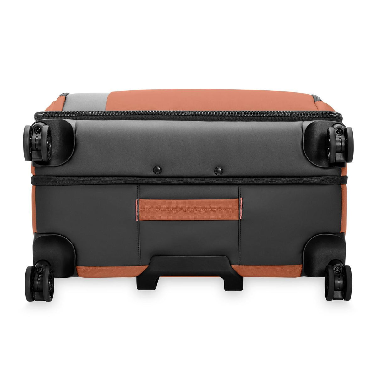 Briggs & Riley ZDX Large Expandable Spinner in Canyon — detail view