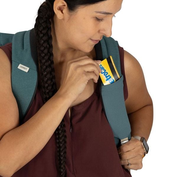 Osprey Arcane Roll Top Backpack 24L in Cascade Blue Heather — detail view 4