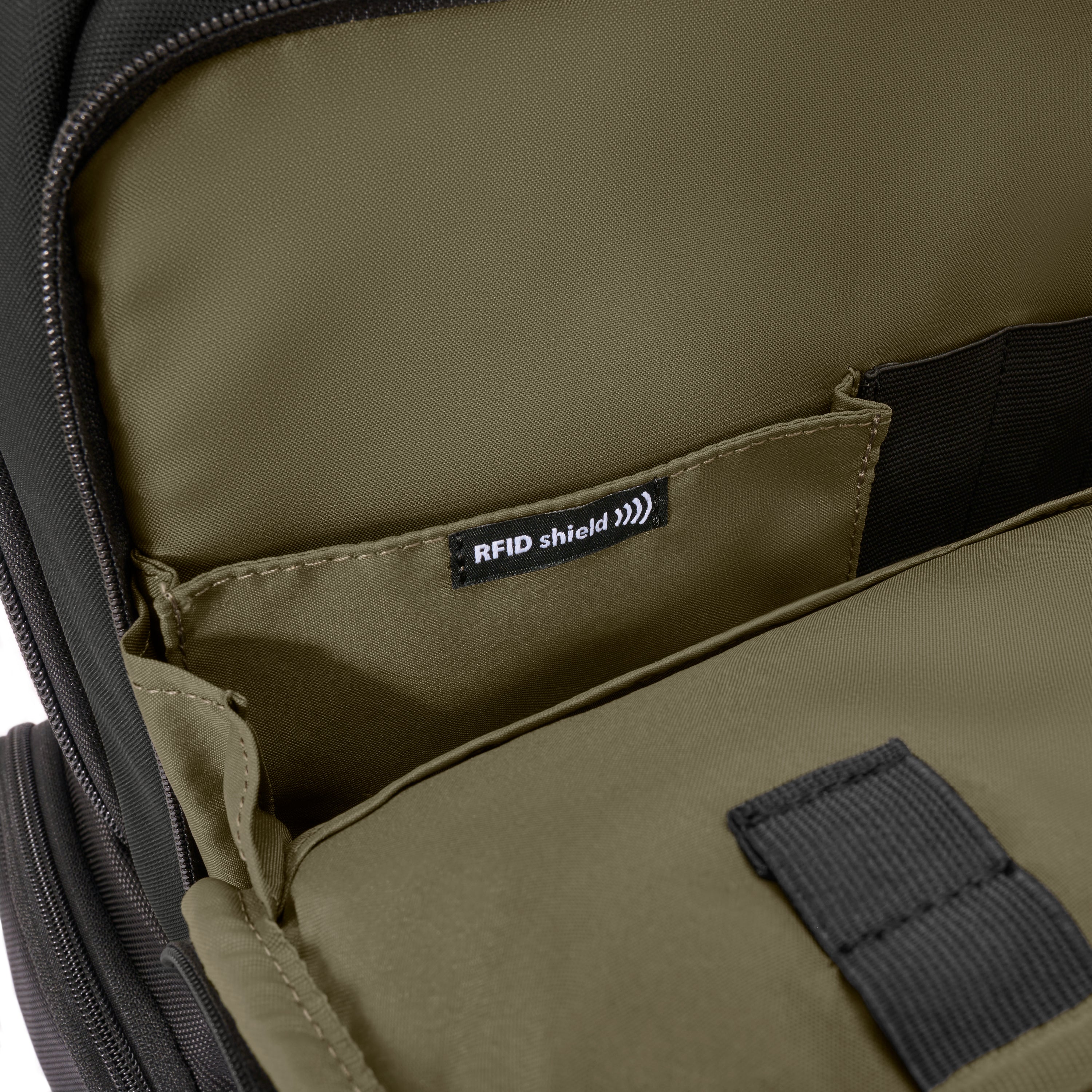 Briggs & Riley HTA Large Cargo Backpack - Black