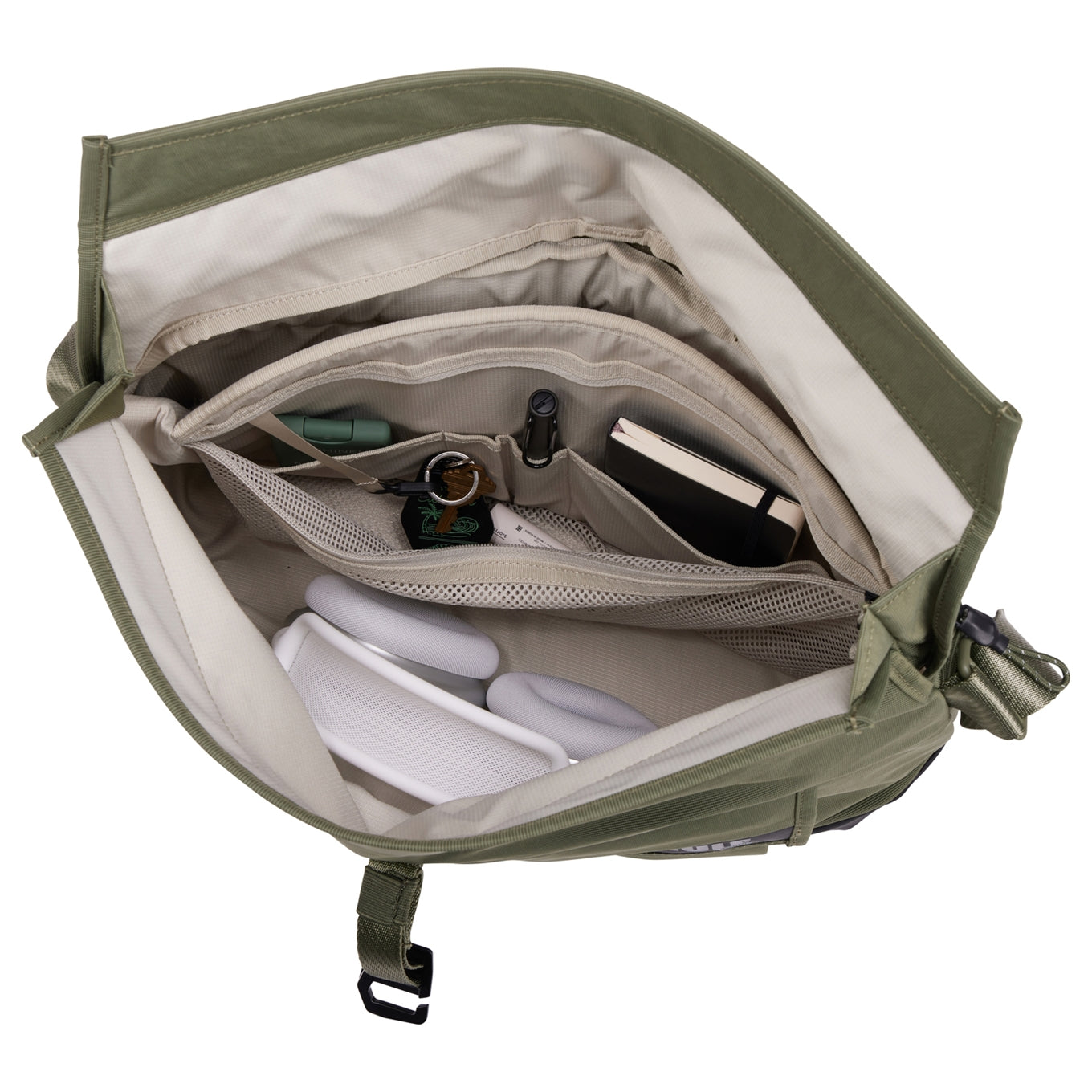 Thule Paramount Crossbody 14L image 1