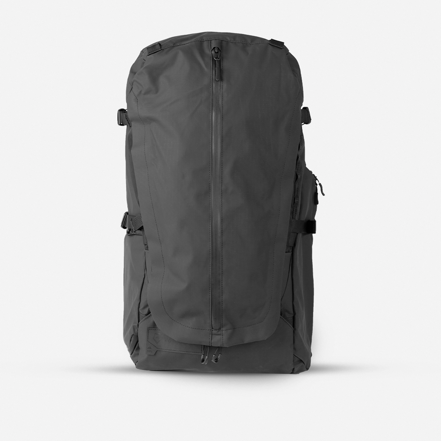 WANDRD FERNWEH M/L in Black — front view