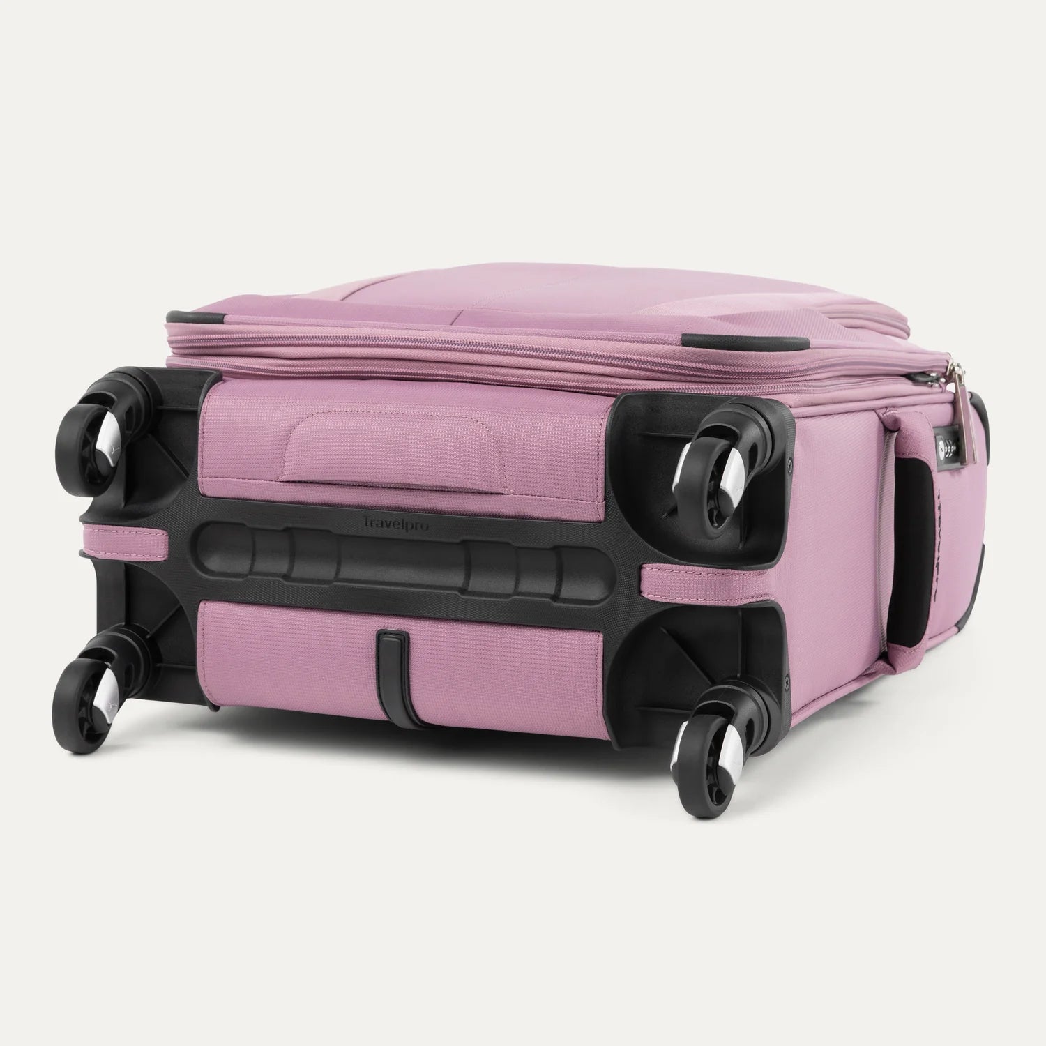 Travelpro Maxlite 5 International Carry-On Spinner image 4