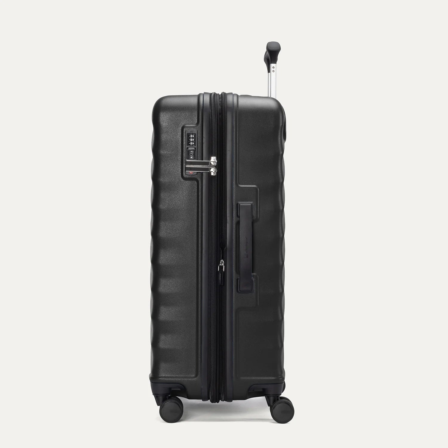 TravelPro Maxlite Air V2 Medium Check-In Hardside Spinner, view 15