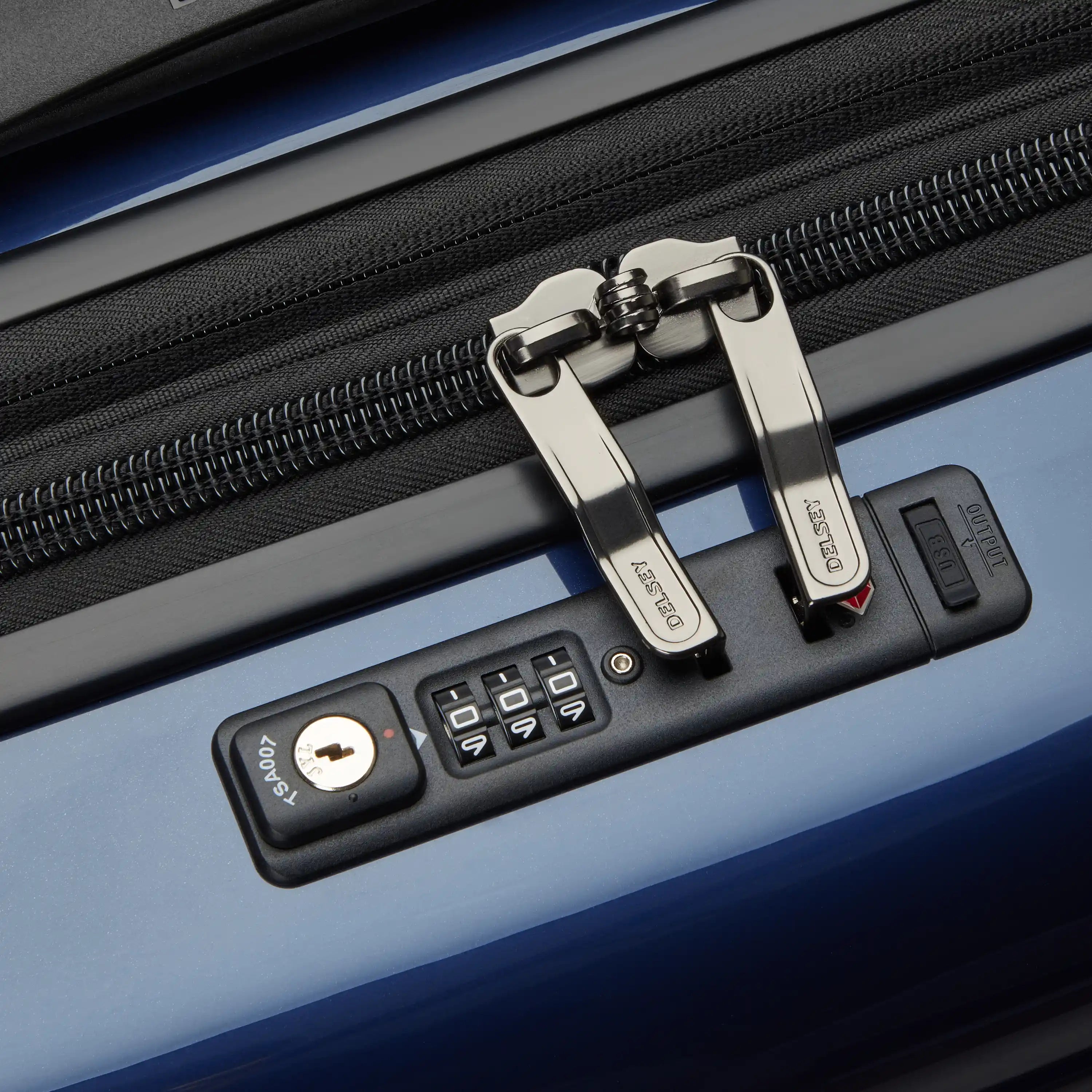 Delsey Cruise 3.0 Carry-On Plus Expandable Spinner in Deep Sea Navy — back view # color_Deep Sea Navy