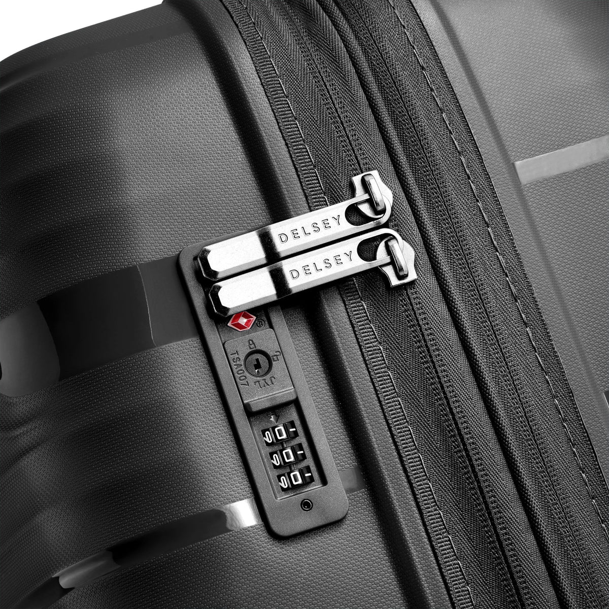 Delsey Dune Medium Expandable Spinner in Black — detail view